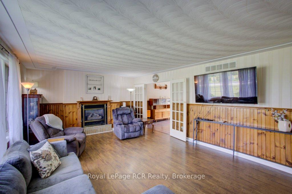 Photo 7 of 7287 Wellington Rd 109, Mapleton, Rural Mapleton — HOMEH