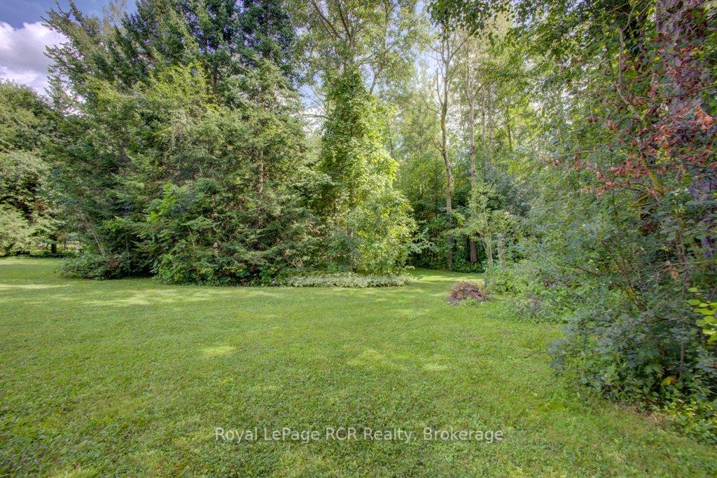 Photo 29 of 7287 Wellington Rd 109, Mapleton, Rural Mapleton — HOMEH