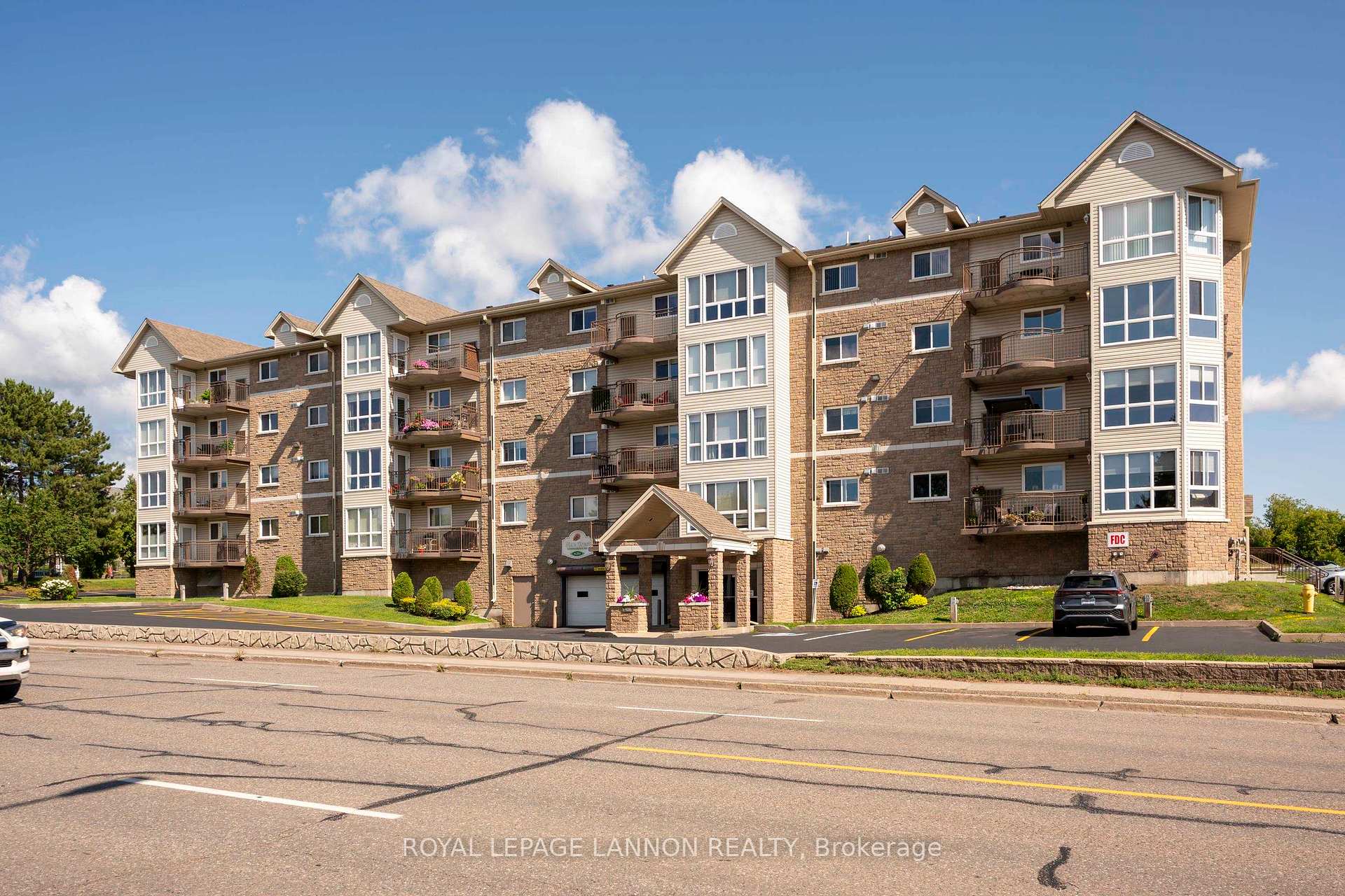 Photo 1 of 208-620 Red River Rd, Thunder Bay, College Heights — HOMEH