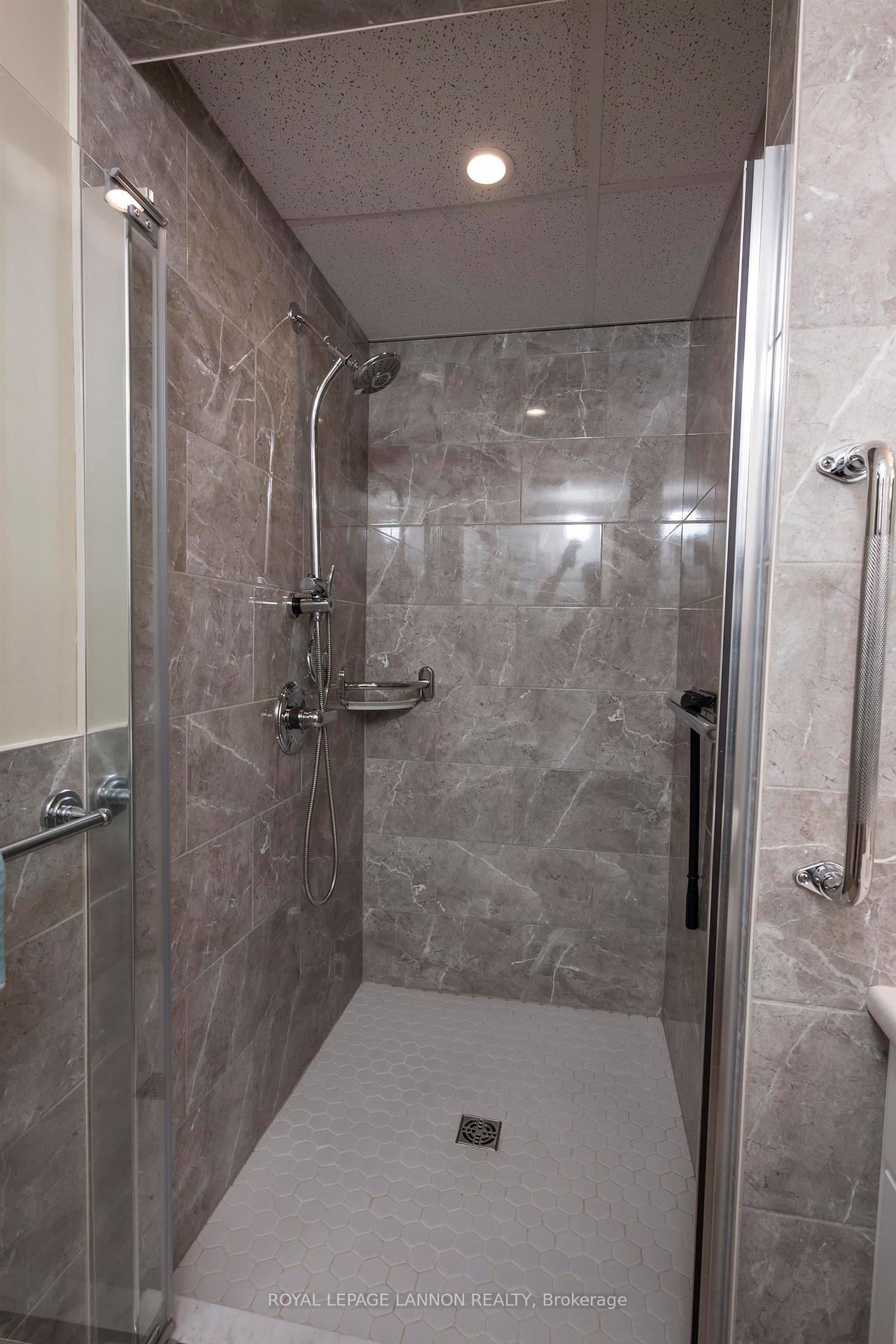 Photo 29 of 208-620 Red River Rd, Thunder Bay, College Heights — HOMEH