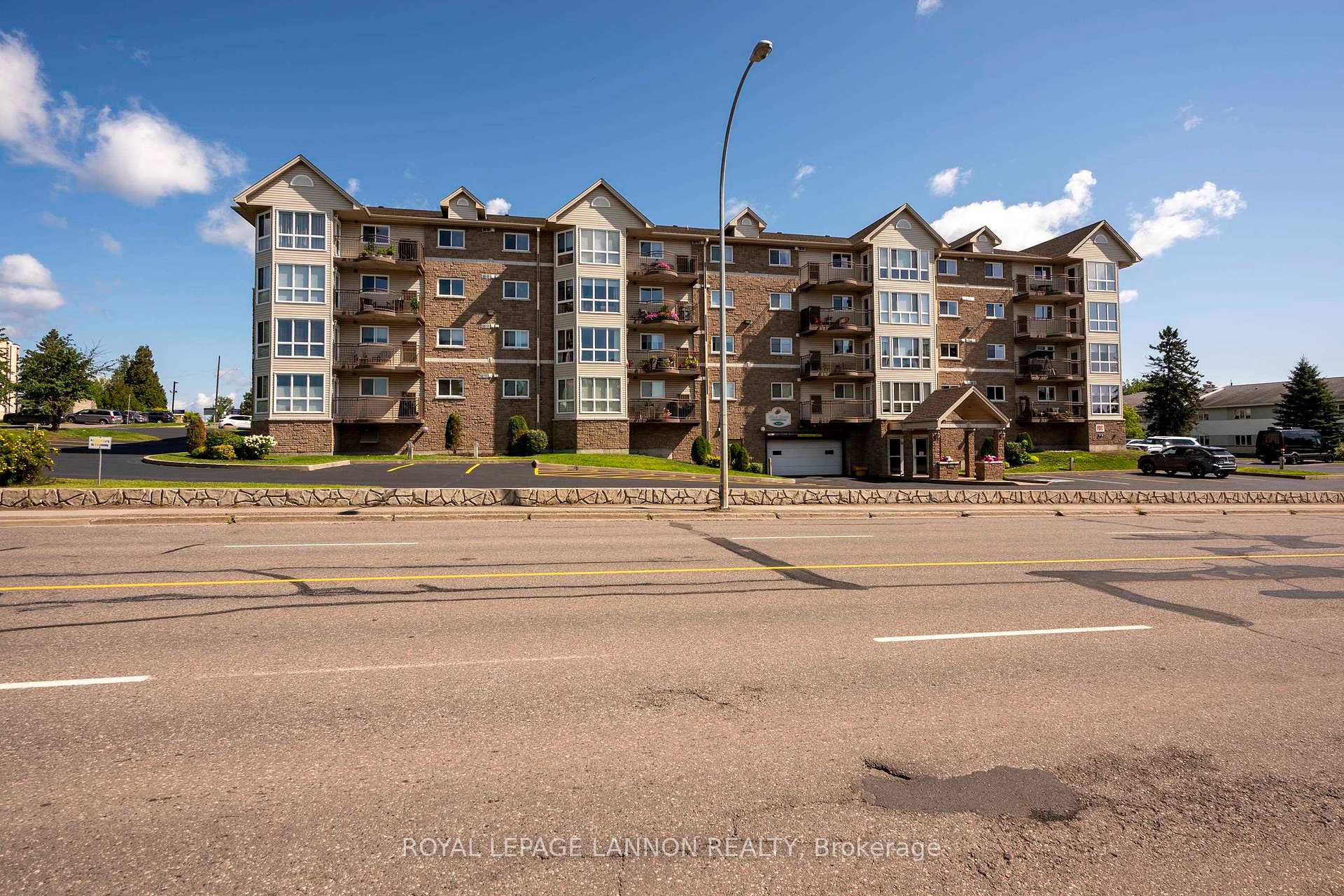 Photo 38 of 208-620 Red River Rd, Thunder Bay, College Heights — HOMEH