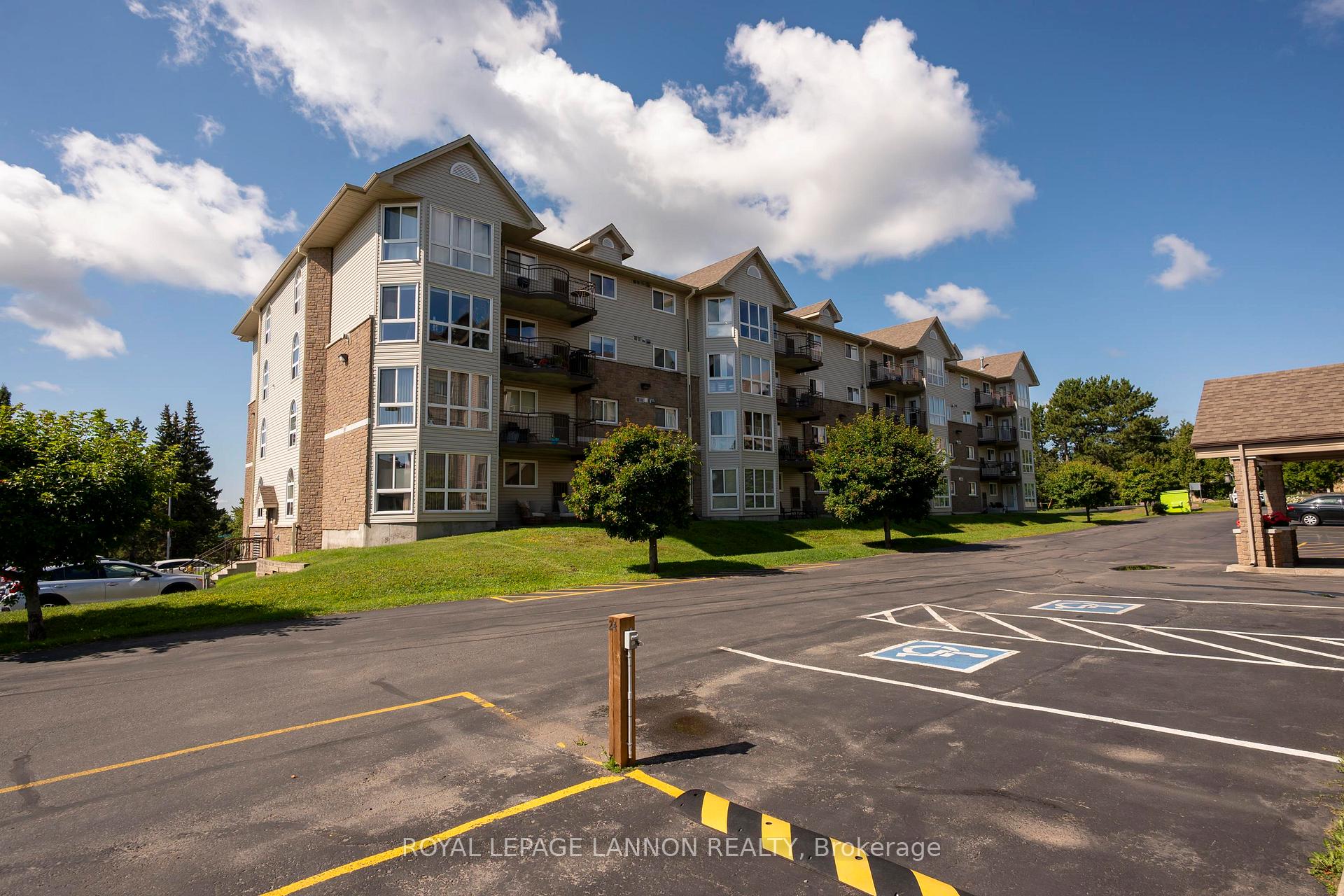 Photo 41 of 208-620 Red River Rd, Thunder Bay, College Heights — HOMEH
