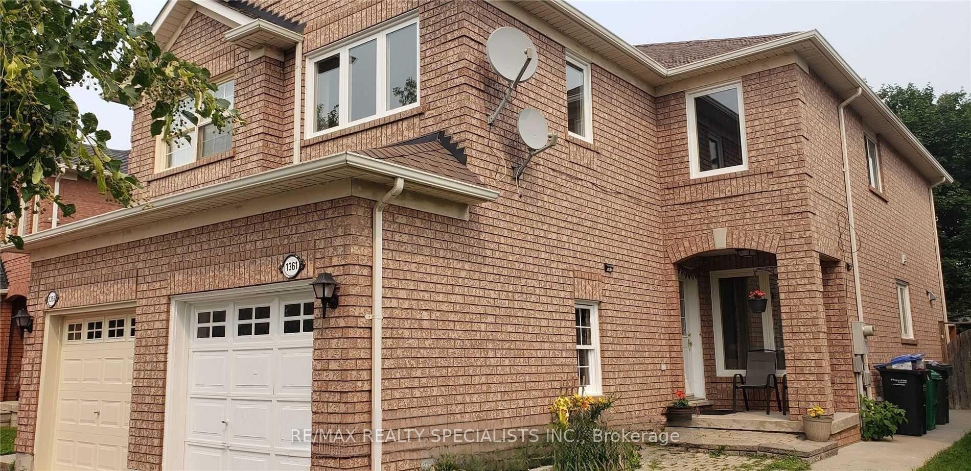Photo 1 of Unit MAIN & 2ND, 1361 Quest Circle, Mississauga, Meadowvale Village — HOMEH