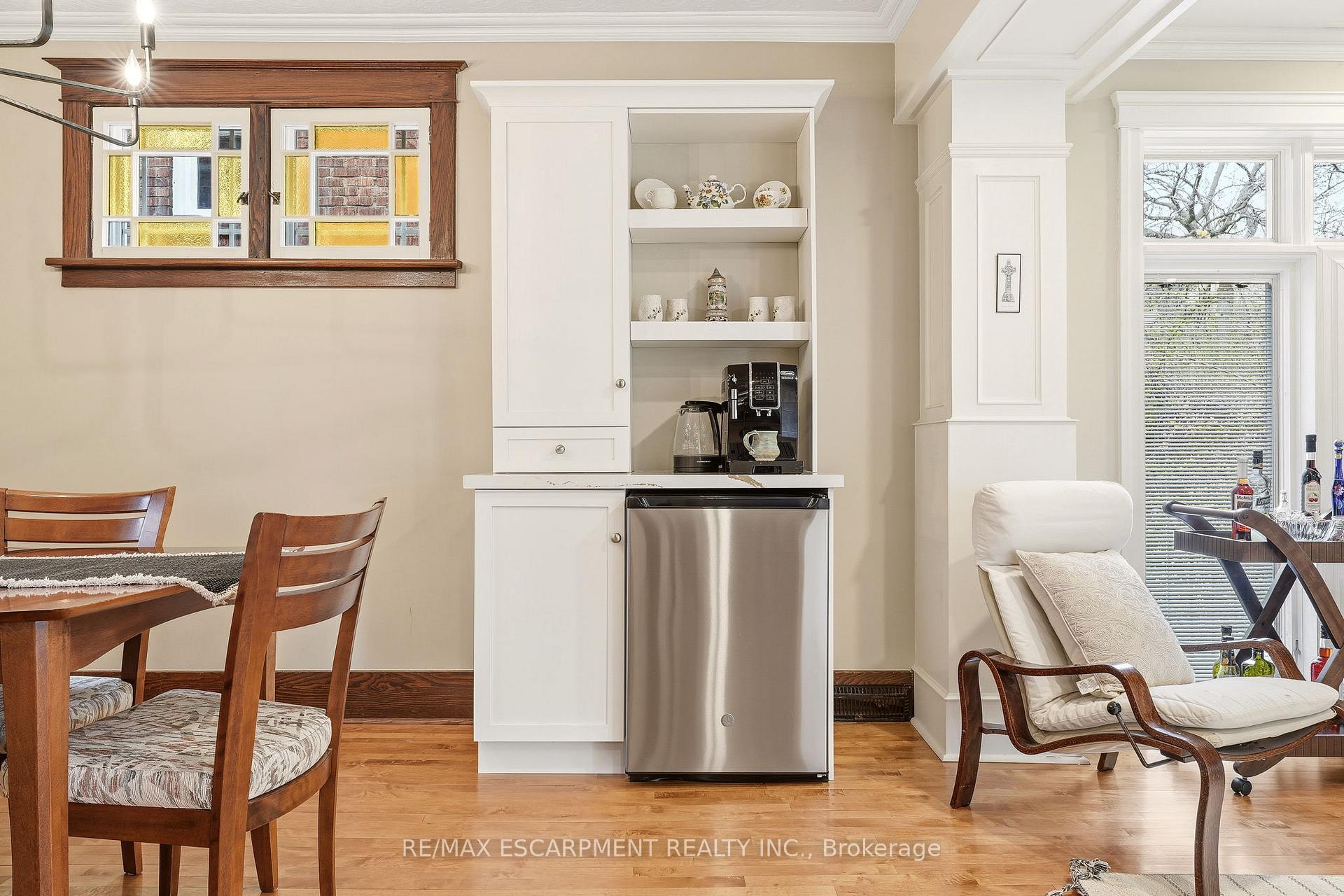 Photo 13 of 2116 Caroline Street, Burlington, Brant — HOMEH