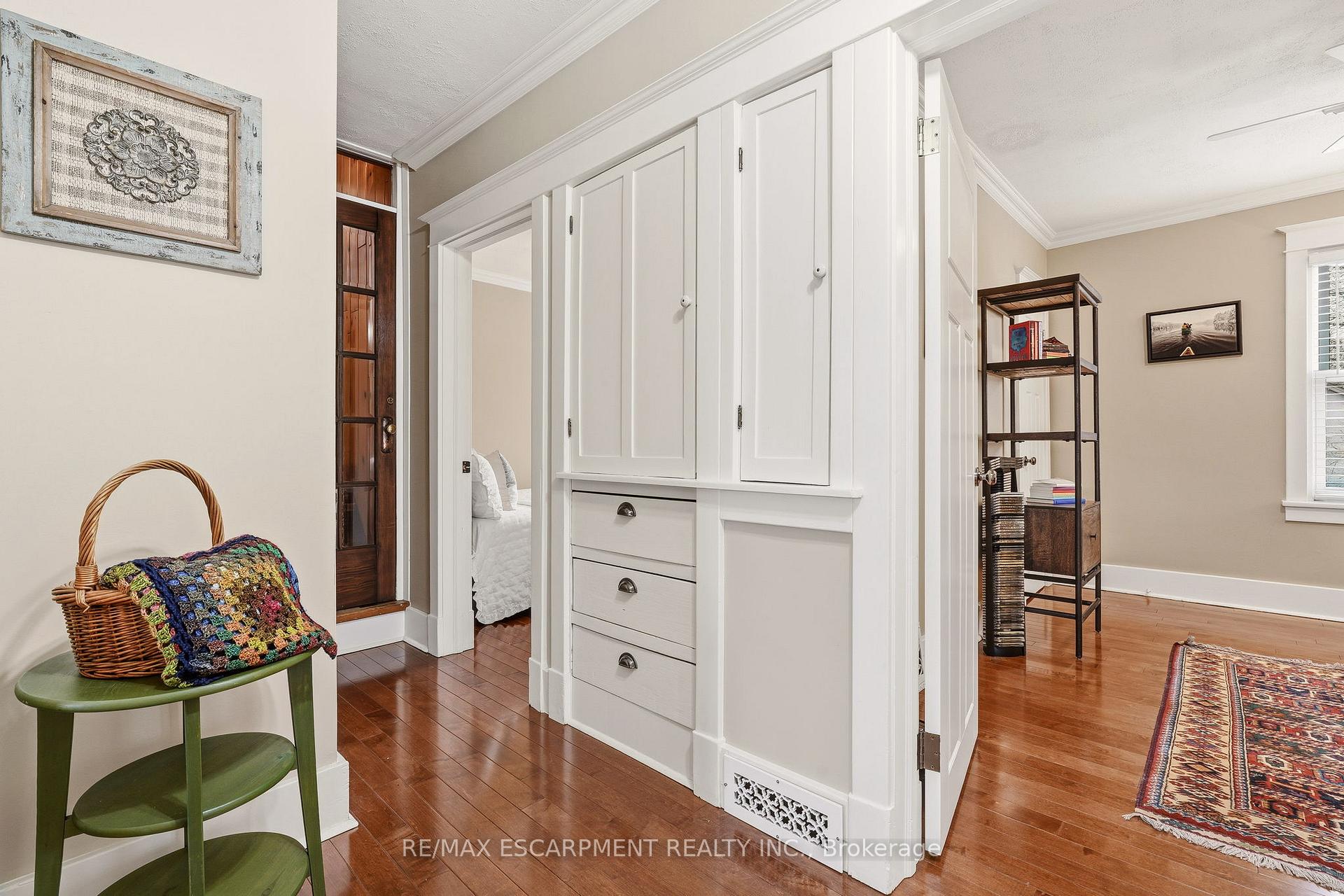 Photo 23 of 2116 Caroline Street, Burlington, Brant — HOMEH