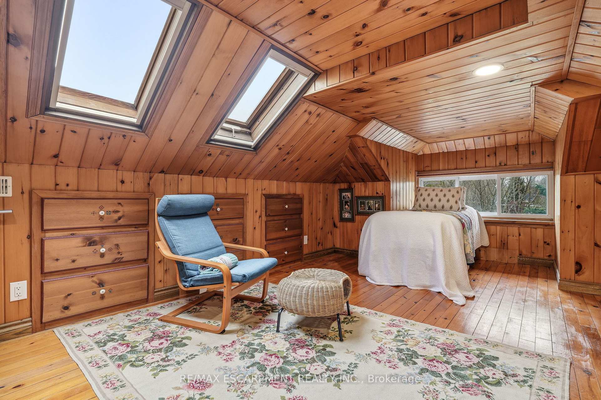 Photo 30 of 2116 Caroline Street, Burlington, Brant — HOMEH