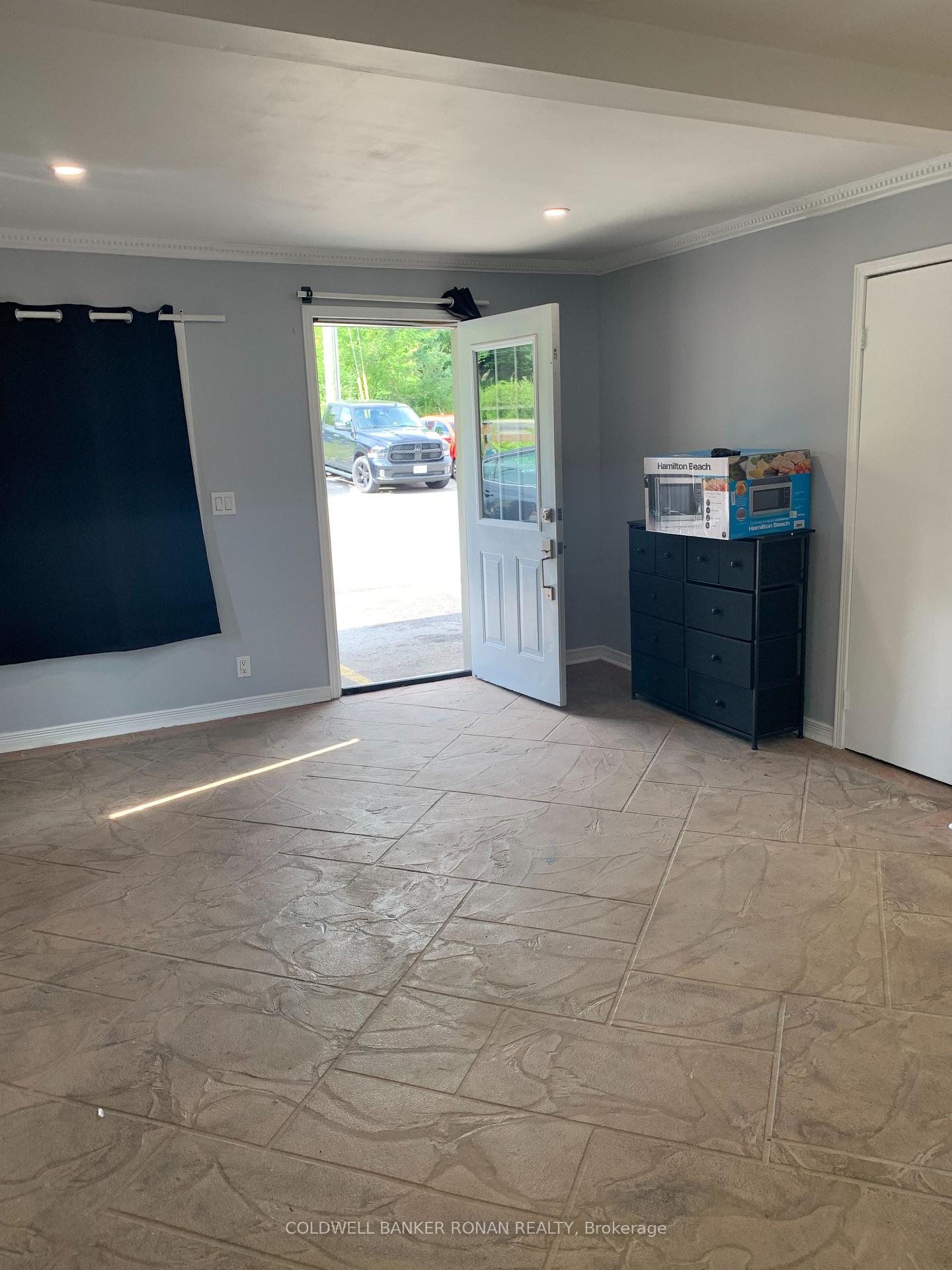 Photo 2 of 17061 Highway 50, Caledon, Palgrave — HOMEH