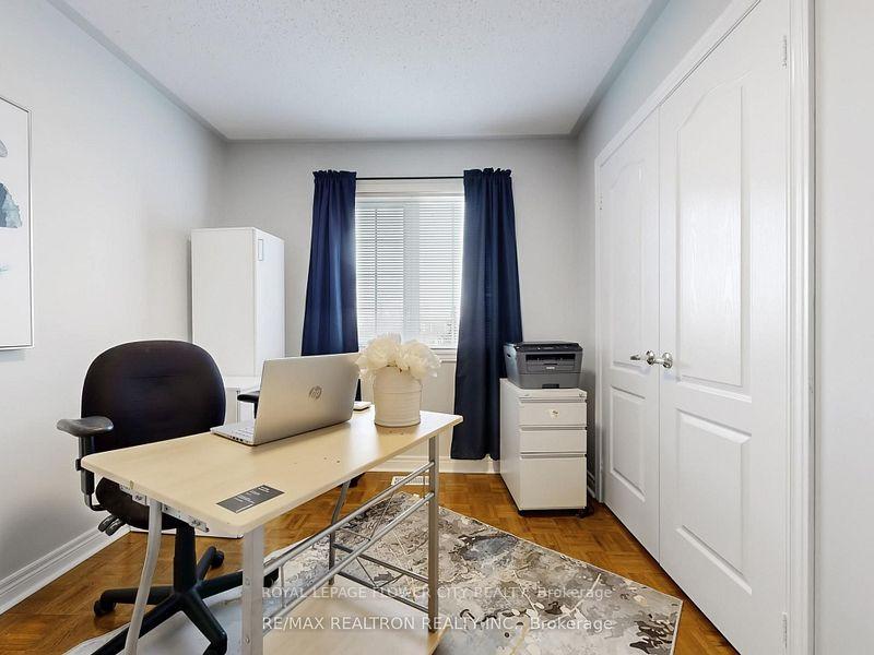 Photo 8 of Unit Main, 60 Colombo Crescent, Vaughan, Maple — HOMEH