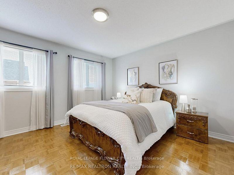 Photo 13 of Unit Main, 60 Colombo Crescent, Vaughan, Maple — HOMEH