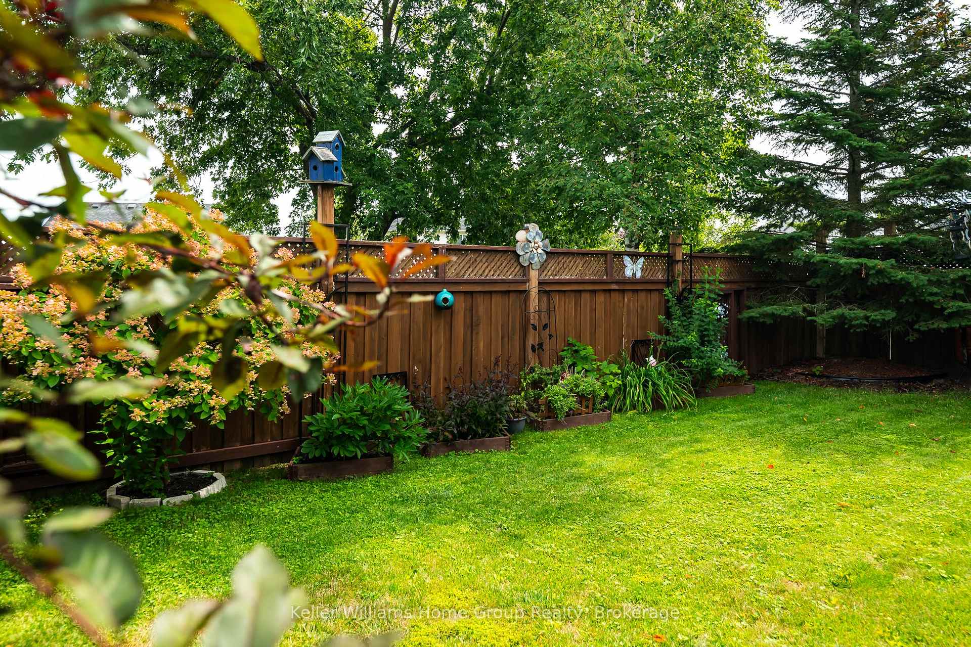 Photo 10 of 16 Althorp Drive, Orangeville — HOMEH