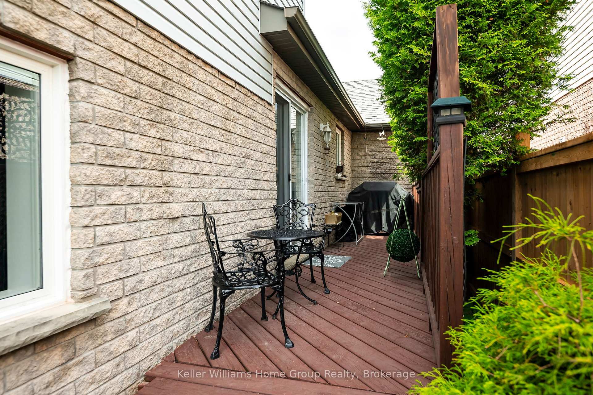Photo 11 of 16 Althorp Drive, Orangeville — HOMEH
