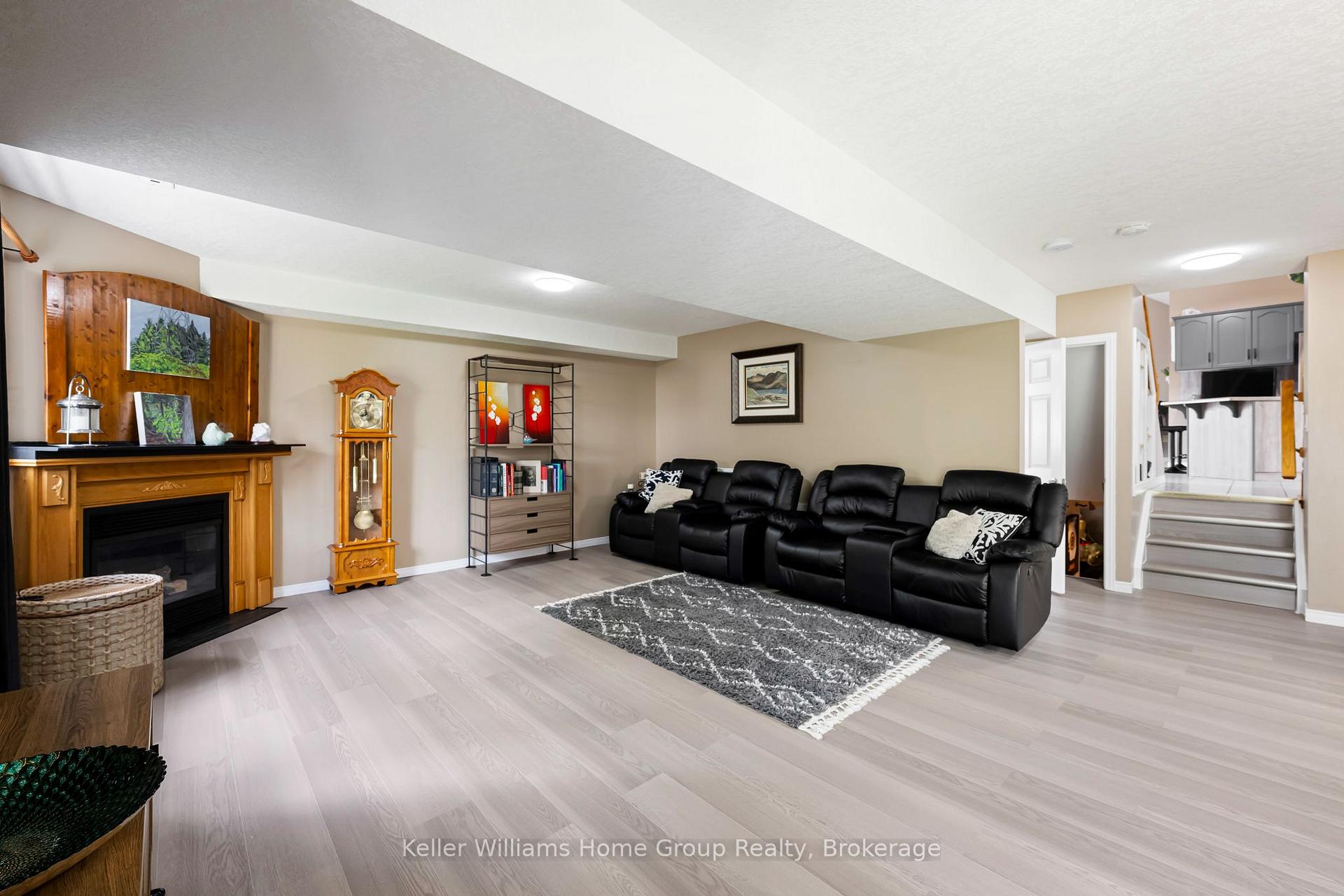 Photo 36 of 16 Althorp Drive, Orangeville — HOMEH