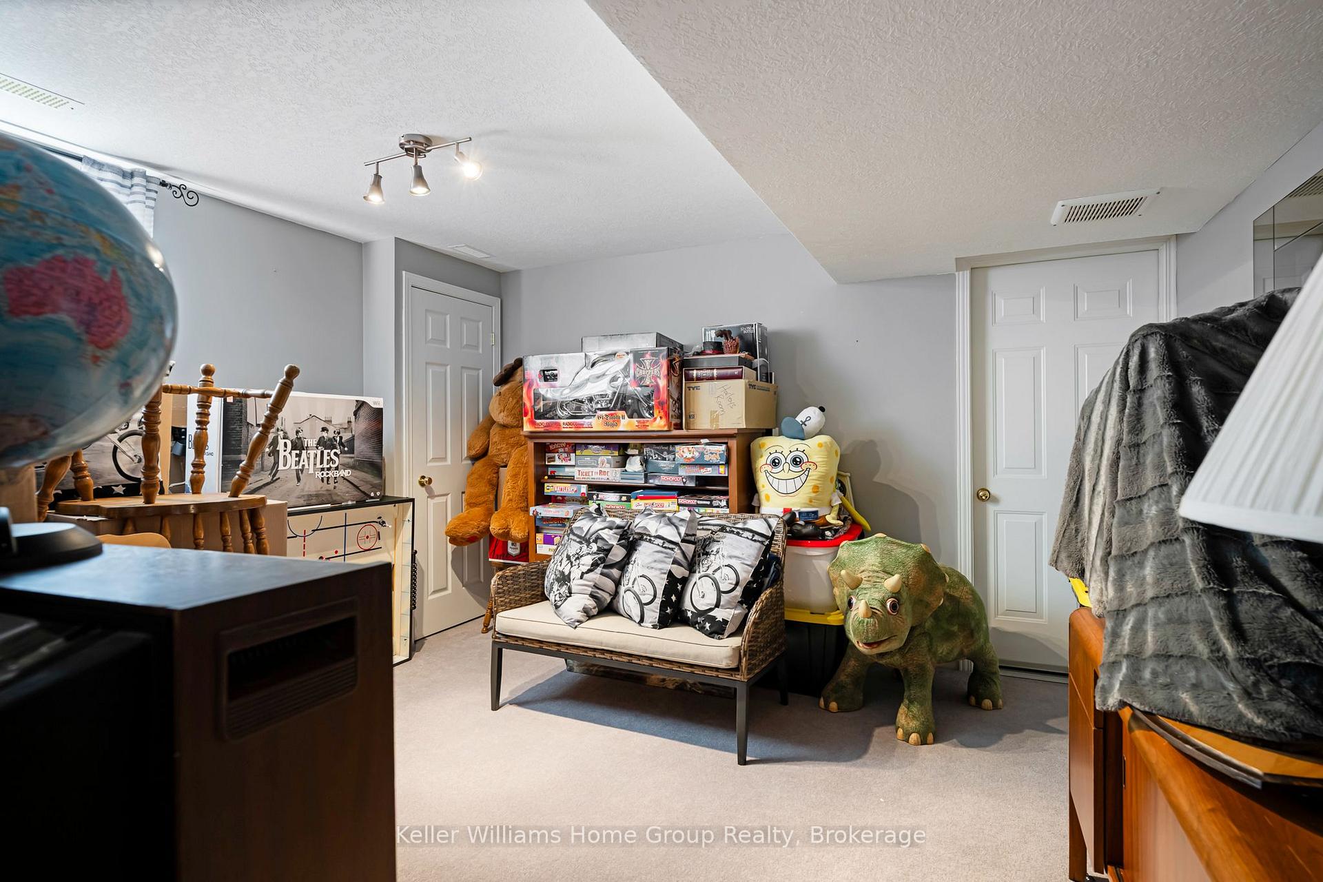 Photo 42 of 16 Althorp Drive, Orangeville — HOMEH