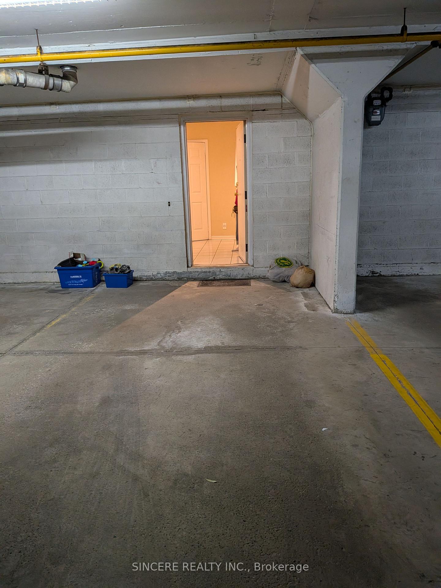 Photo 15 of Unit 17, 20 St Moritz Way, Markham, Unionville — HOMEH