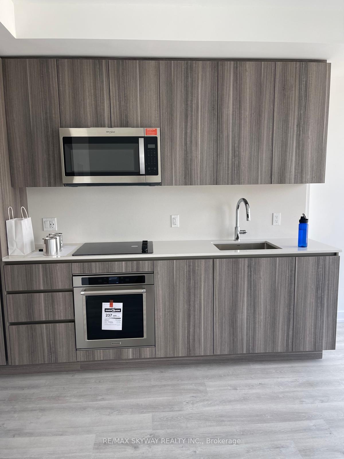 Photo 2 of Unit 405, 15 Richardson Street, Toronto, Waterfront Communities — HOMEH