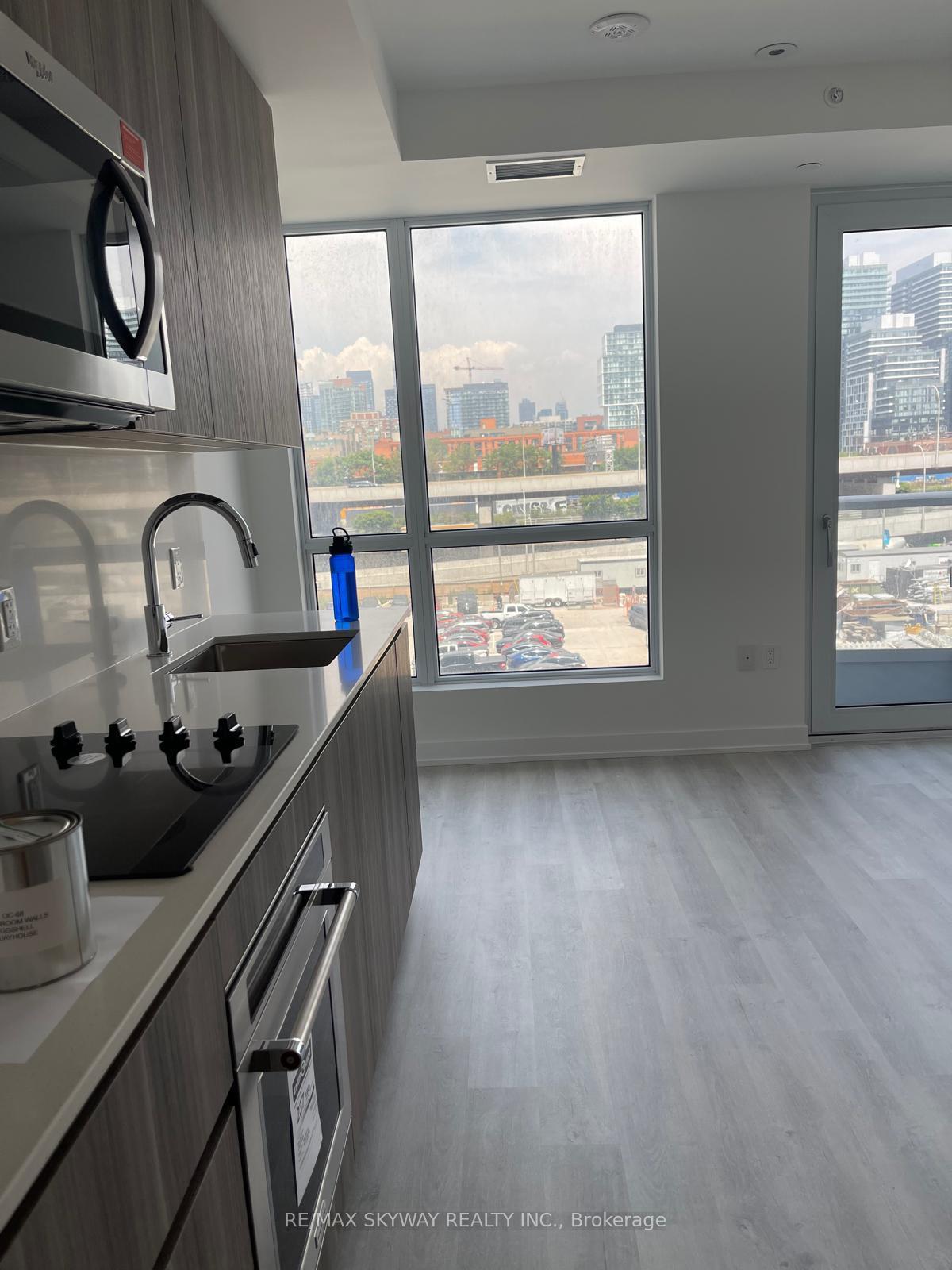 Photo 3 of Unit 405, 15 Richardson Street, Toronto, Waterfront Communities — HOMEH