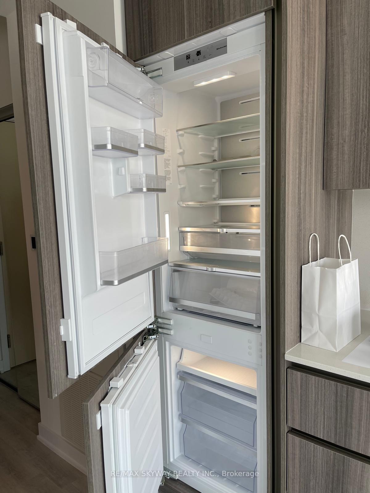 Photo 9 of Unit 405, 15 Richardson Street, Toronto, Waterfront Communities — HOMEH