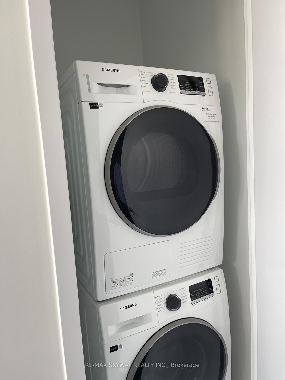 Photo 10 of Unit 405, 15 Richardson Street, Toronto, Waterfront Communities — HOMEH