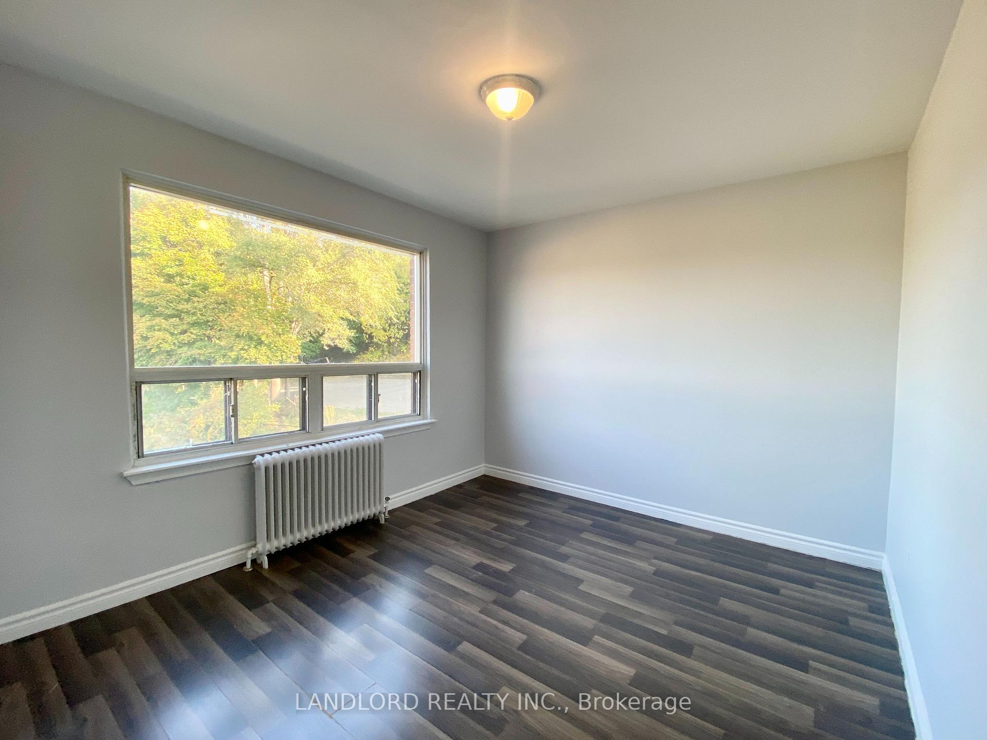 Photo 10 of Unit 4, 127 Scarlett Road, Toronto, Rockcliffe-Smythe — HOMEH