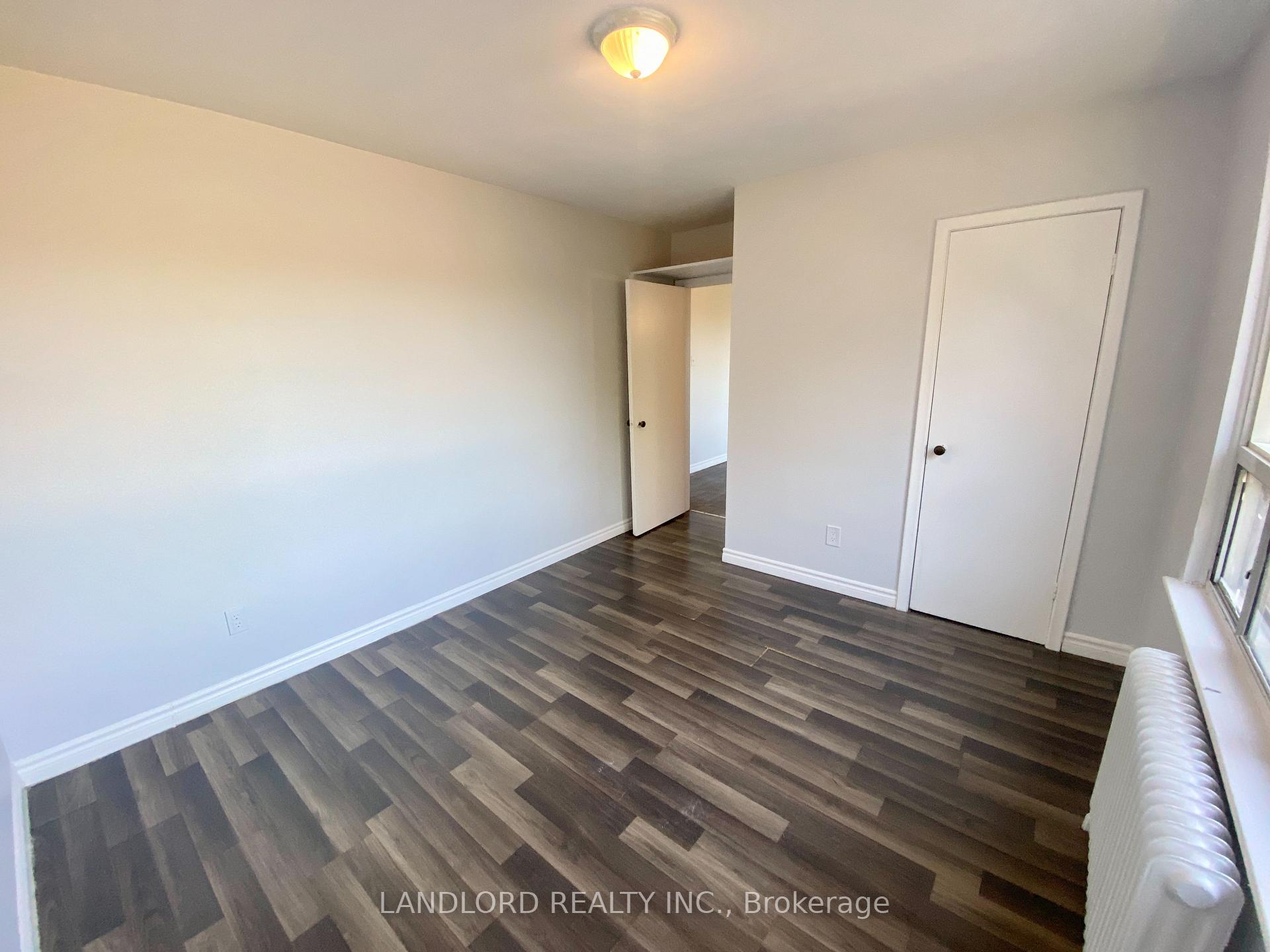 Photo 11 of Unit 4, 127 Scarlett Road, Toronto, Rockcliffe-Smythe — HOMEH