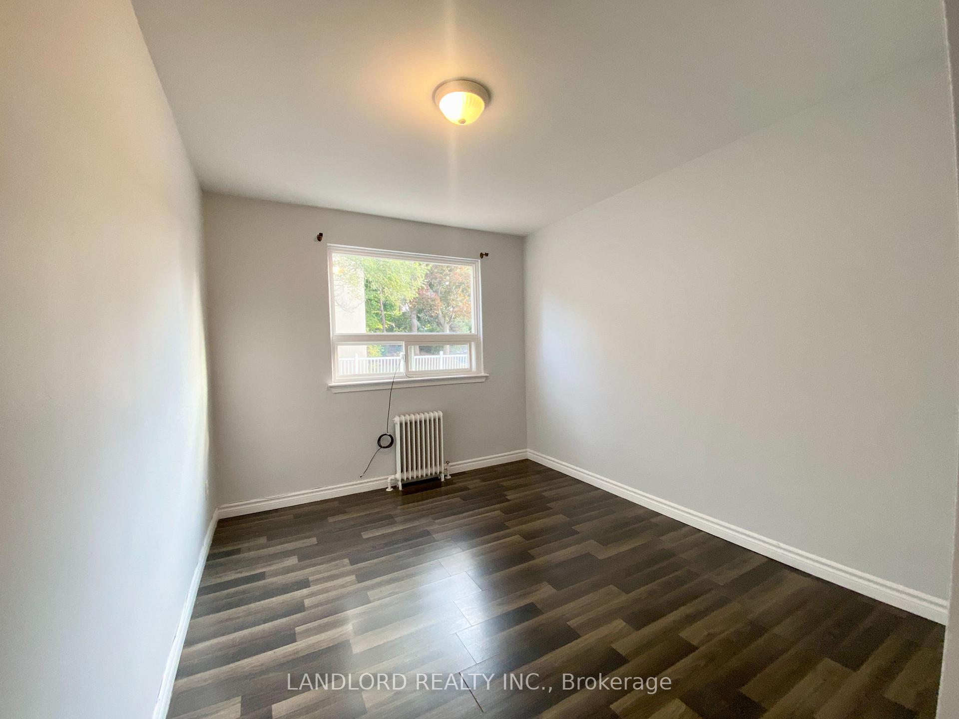 Photo 13 of Unit 4, 127 Scarlett Road, Toronto, Rockcliffe-Smythe — HOMEH