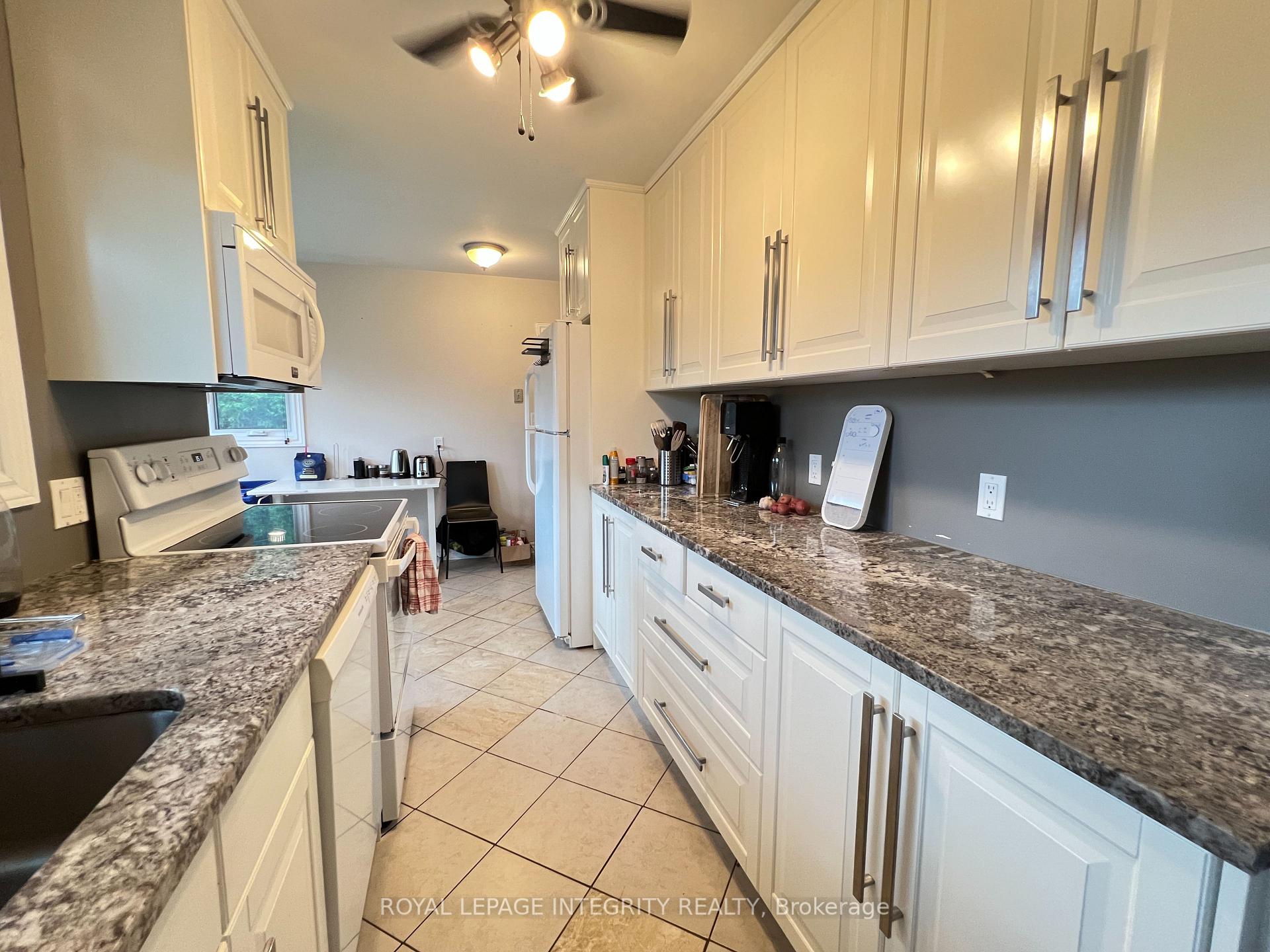 Photo 8 of 31 Gary Avenue, Ottawa, Manordale — HOMEH