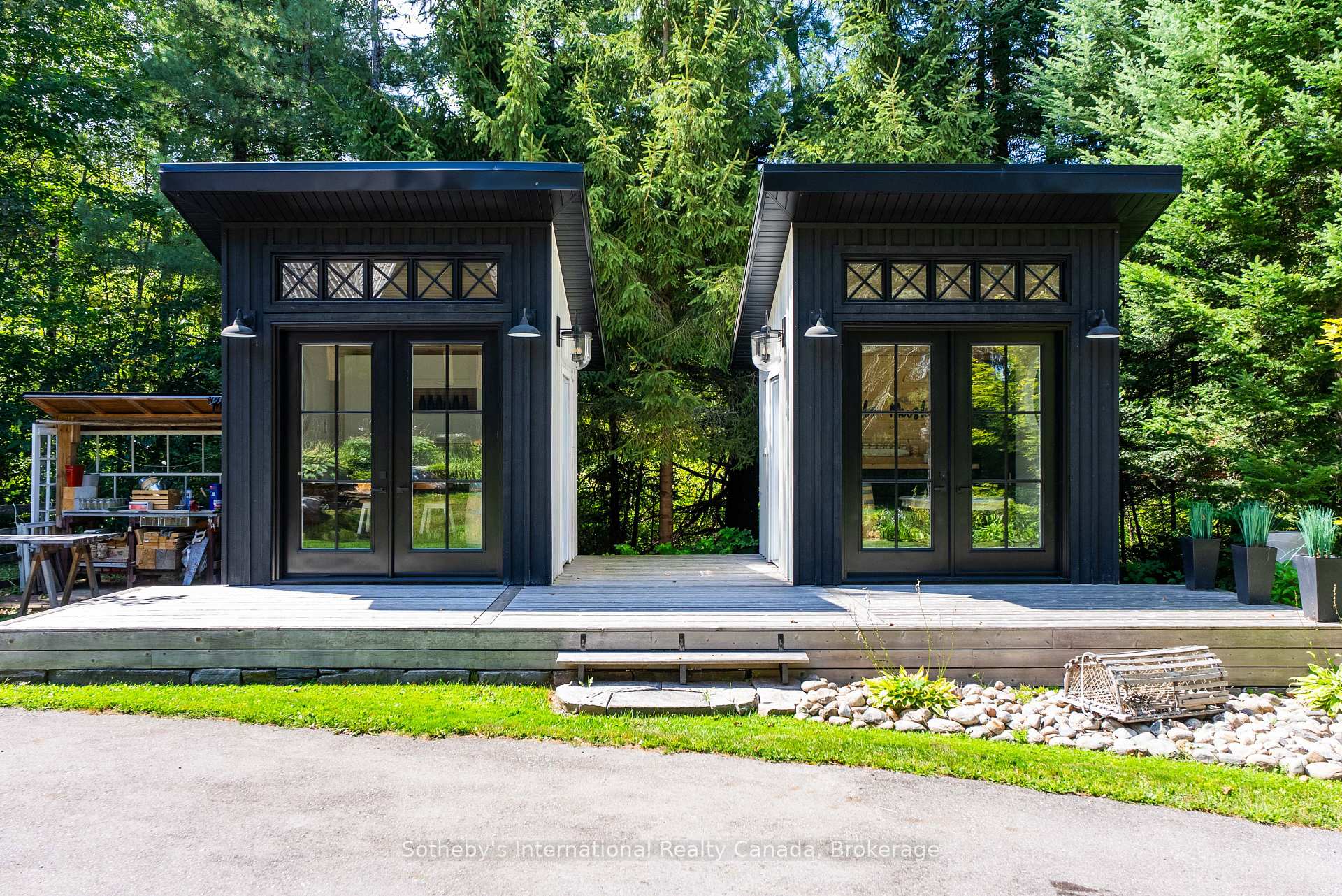 Photo 3 of 132 Douglas Drive, Bracebridge, Macaulay — HOMEH