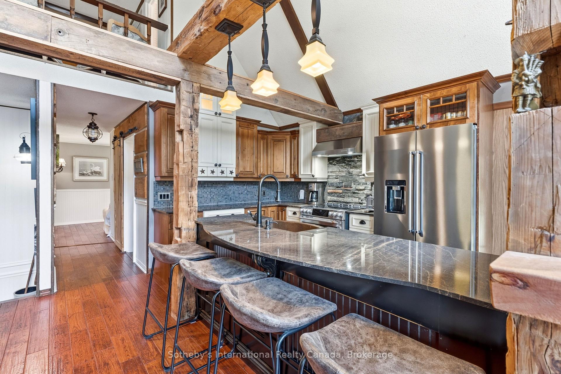 Photo 15 of 132 Douglas Drive, Bracebridge, Macaulay — HOMEH