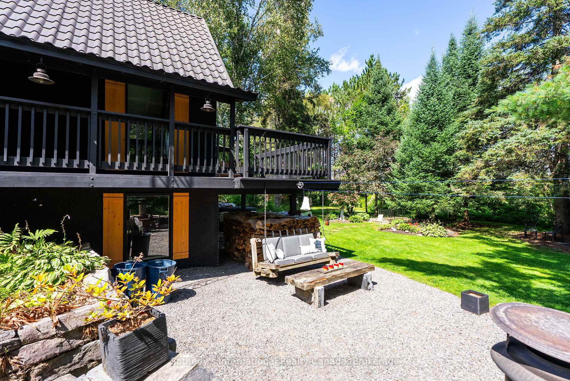 Photo 34 of 132 Douglas Drive, Bracebridge, Macaulay — HOMEH