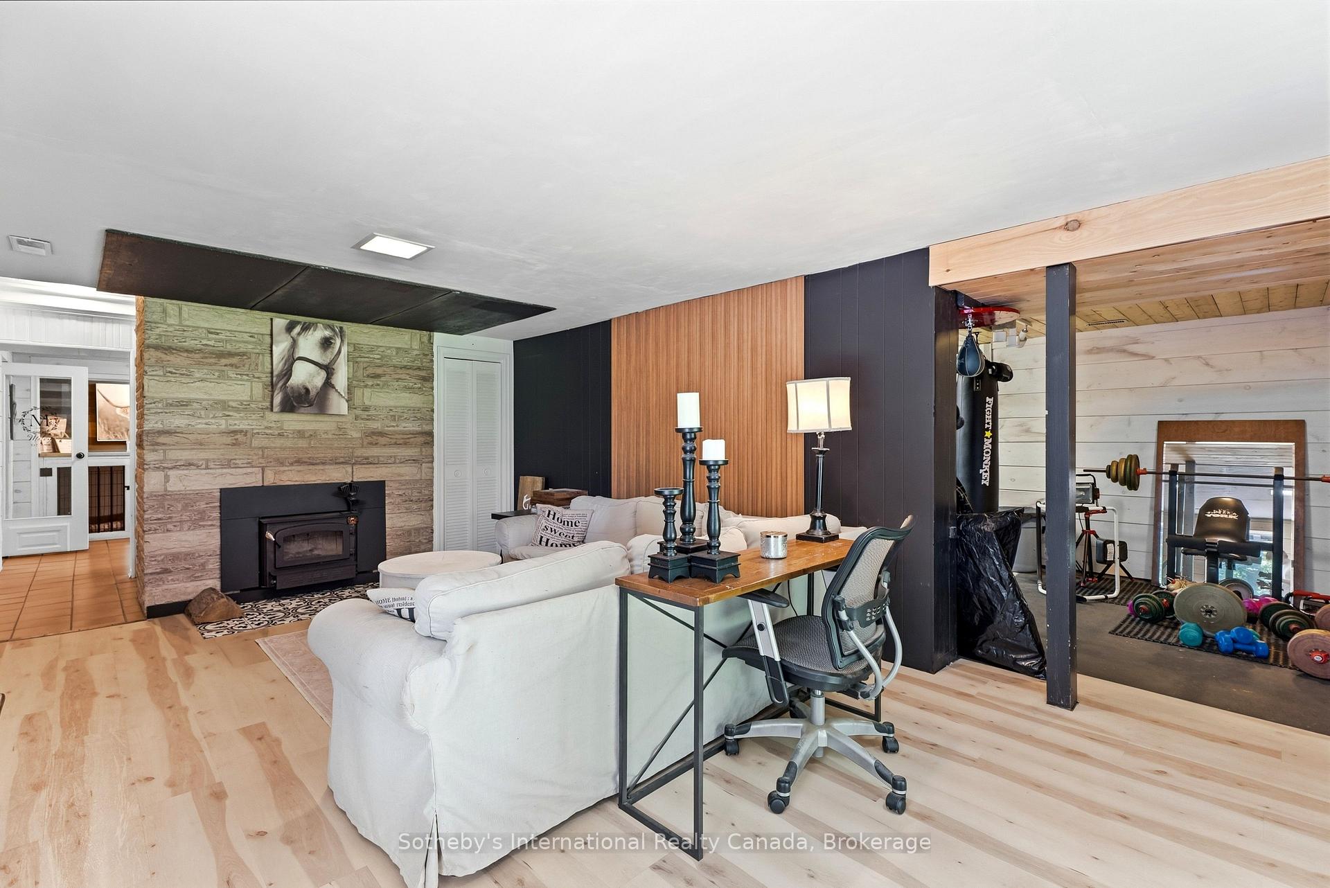 Photo 38 of 132 Douglas Drive, Bracebridge, Macaulay — HOMEH