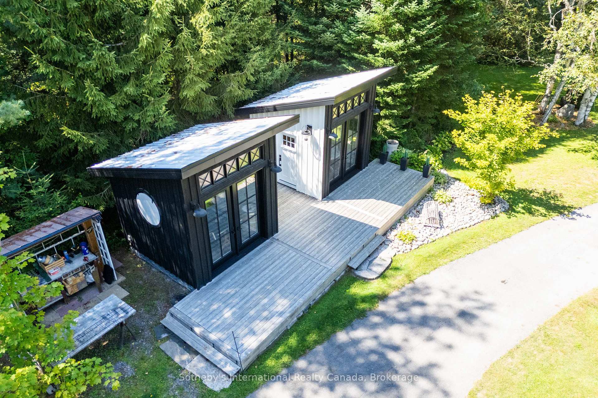 Photo 49 of 132 Douglas Drive, Bracebridge, Macaulay — HOMEH