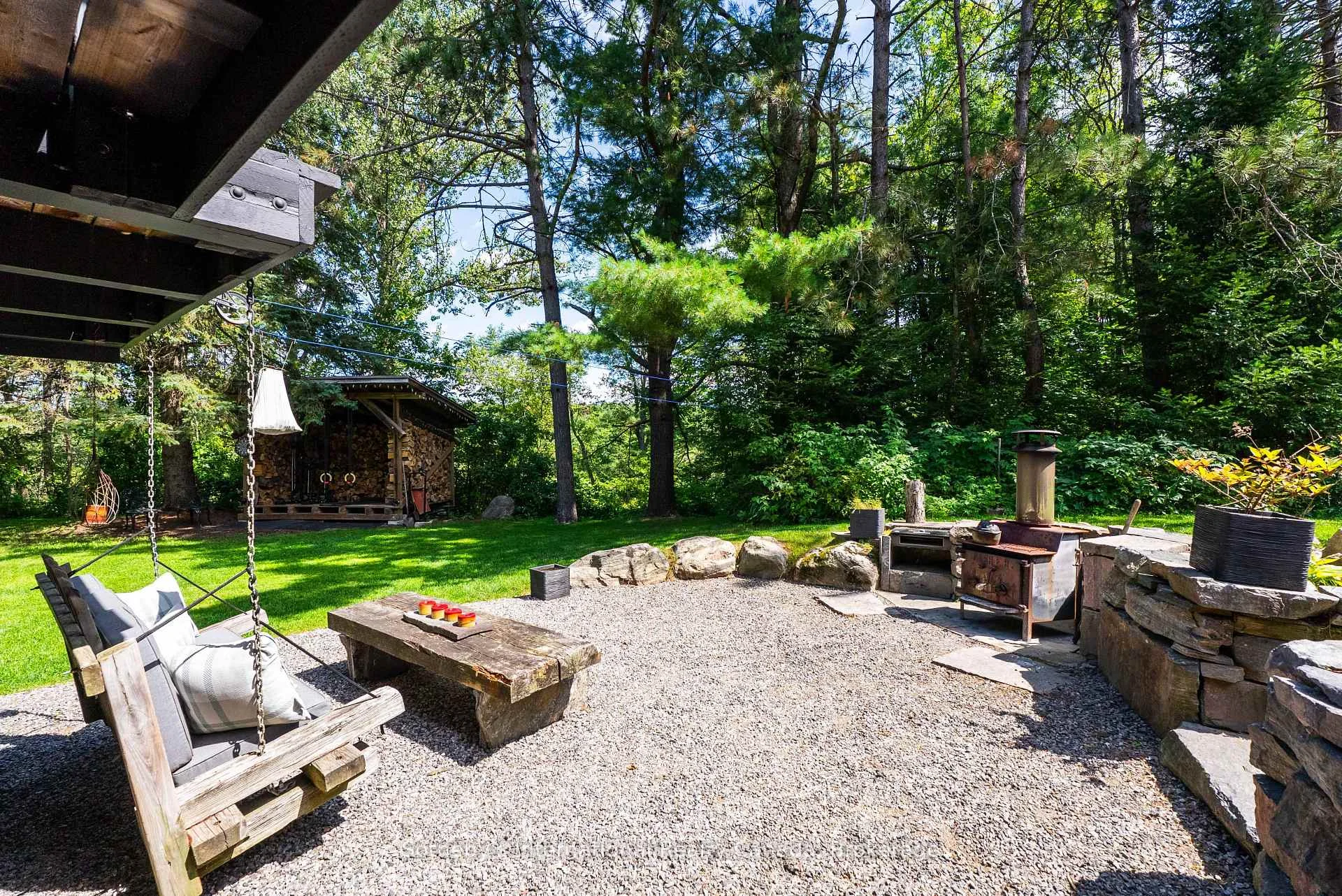 Photo 12 of 132 Douglas Drive, Bracebridge, Macaulay — HOMEH