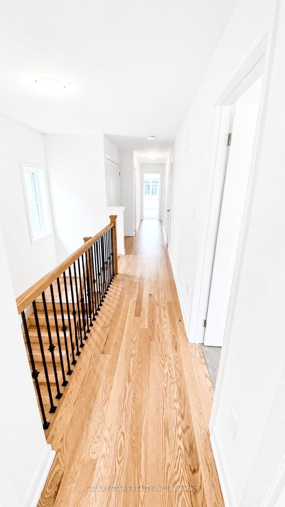 Photo 9 of 70 Mountainside Crescent, Whitby, Rolling Acres — HOMEH