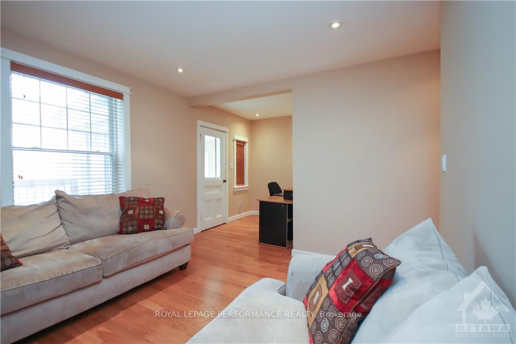 Photo 14 of Unit 2, 736 Cooper Street W, Ottawa, Ottawa Centre — HOMEH