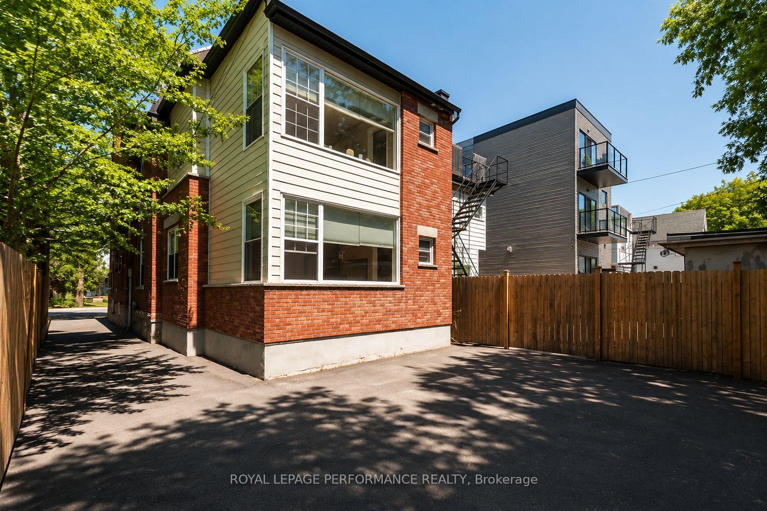 Photo 19 of Unit 2, 736 Cooper Street W, Ottawa, Ottawa Centre — HOMEH