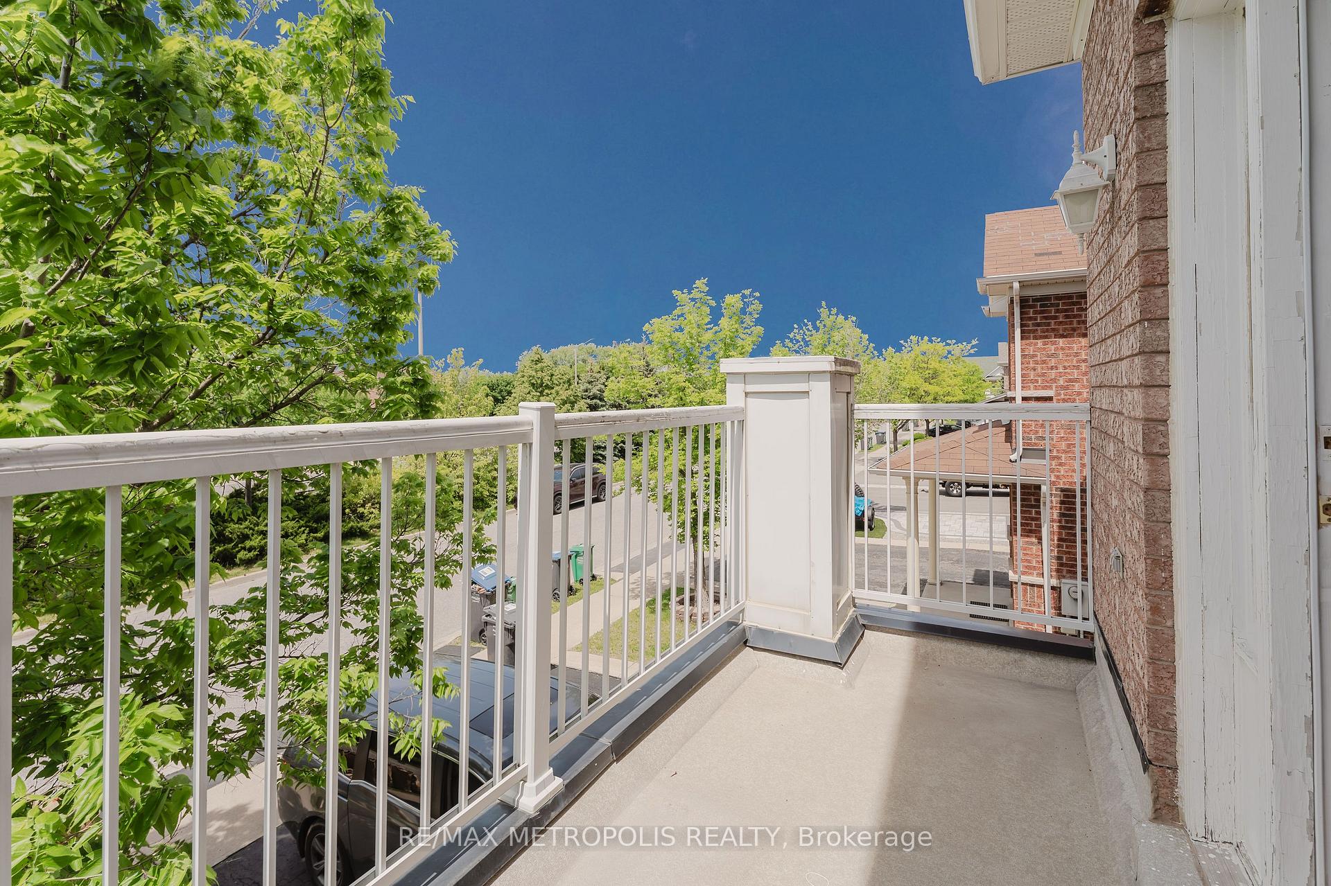 Photo 11 of 52 Gore Valley Trail, Brampton, Bram East — HOMEH
