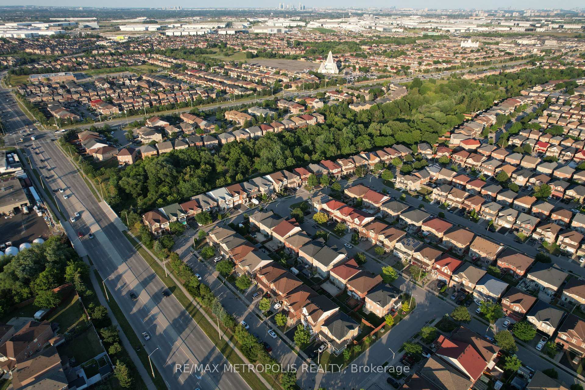 Photo 22 of 52 Gore Valley Trail, Brampton, Bram East — HOMEH