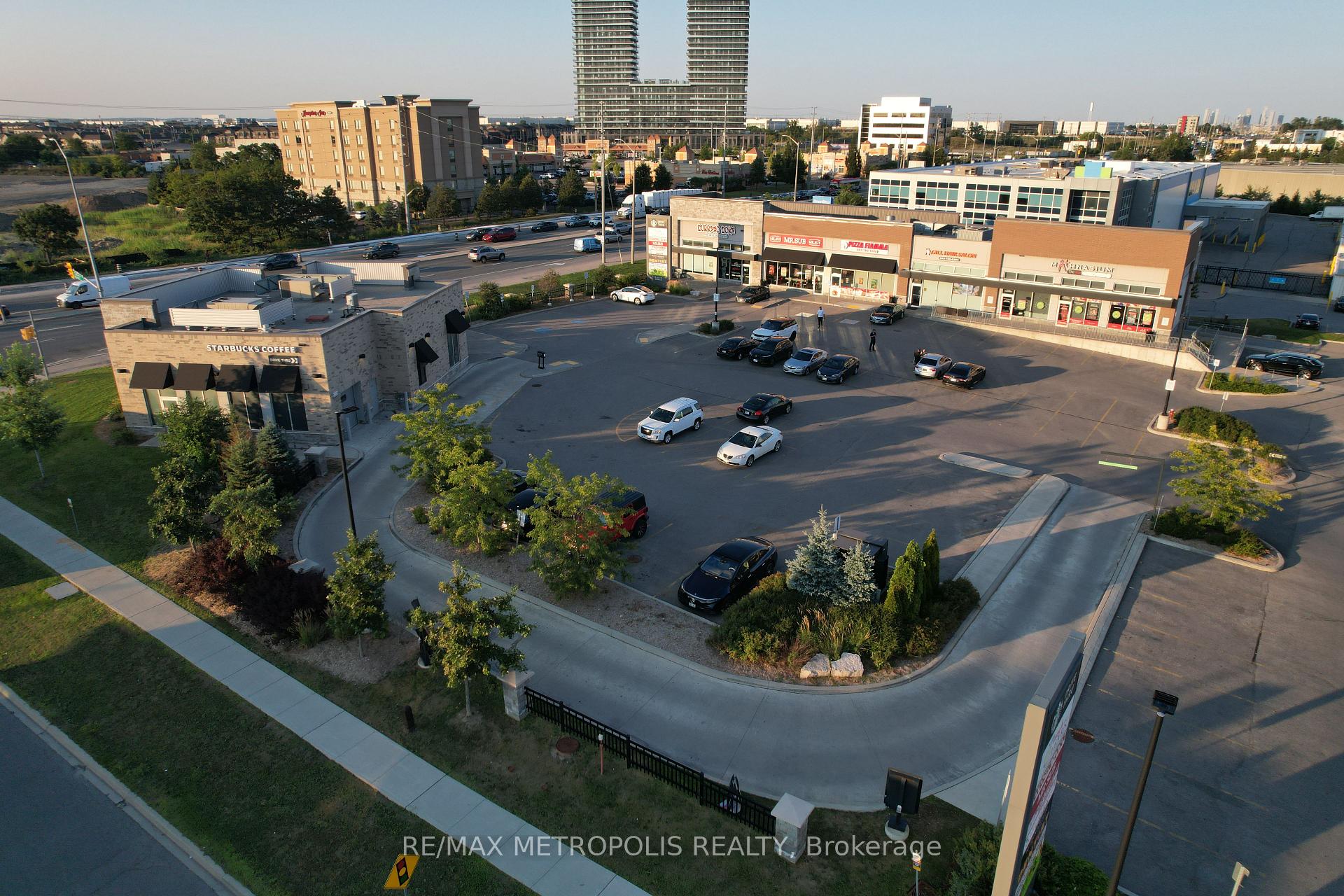 Photo 25 of 52 Gore Valley Trail, Brampton, Bram East — HOMEH
