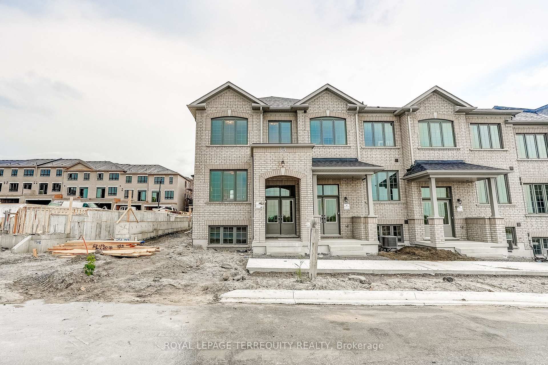 Photo 1 of 1218 Elizabeth Mackenzie Trail, Pickering, Rural Pickering — HOMEH