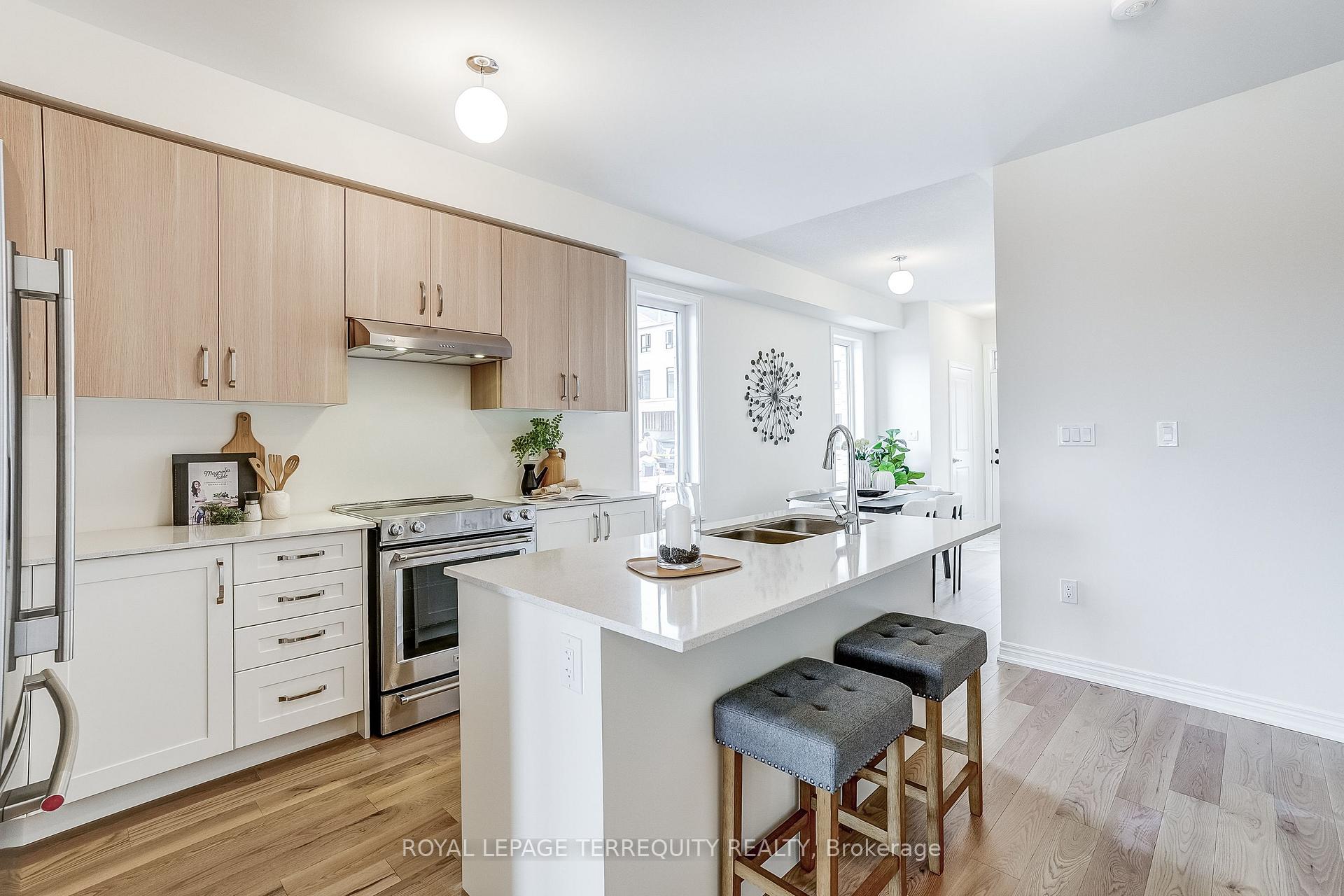 Photo 11 of 1218 Elizabeth Mackenzie Trail, Pickering, Rural Pickering — HOMEH