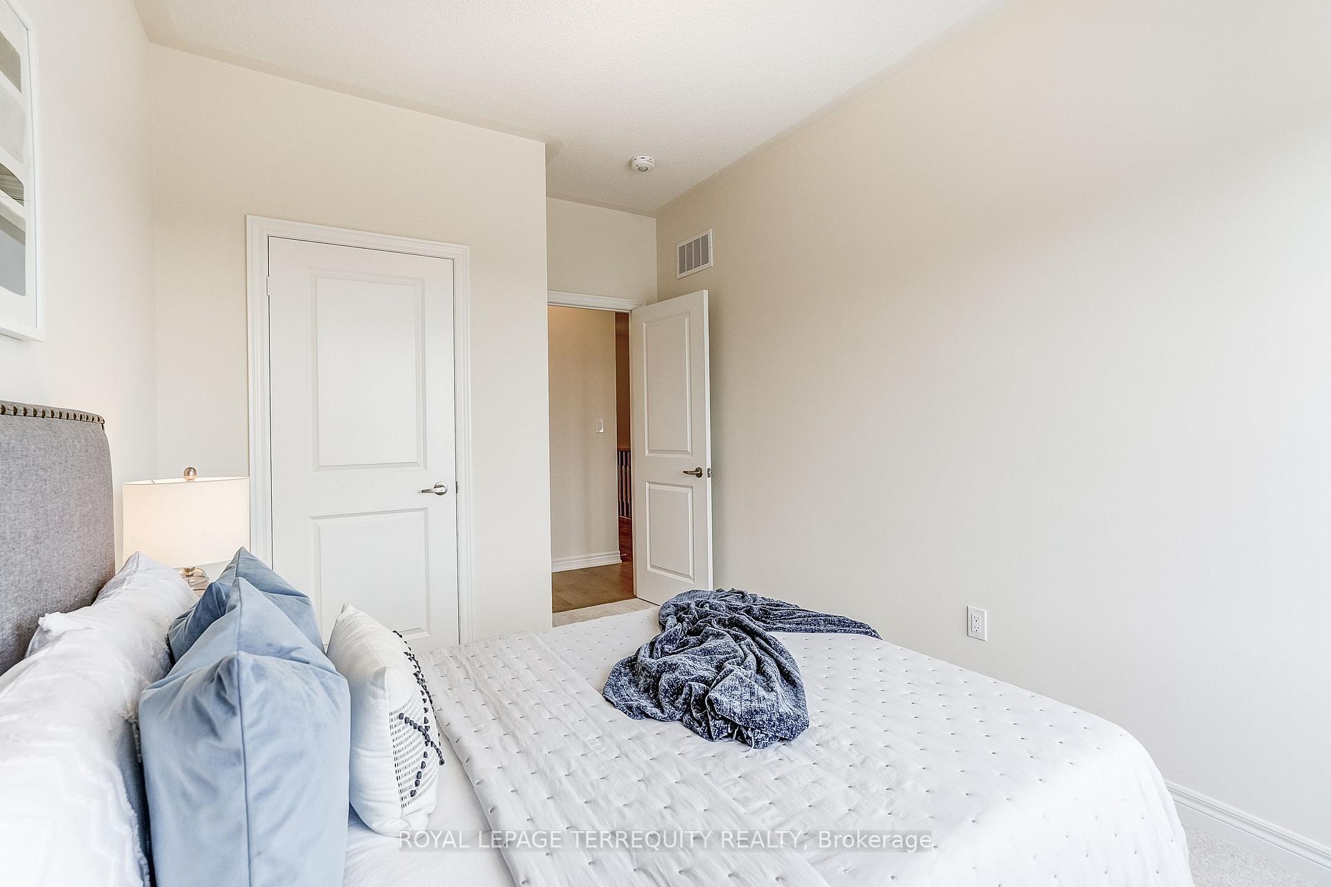Photo 27 of 1218 Elizabeth Mackenzie Trail, Pickering, Rural Pickering — HOMEH