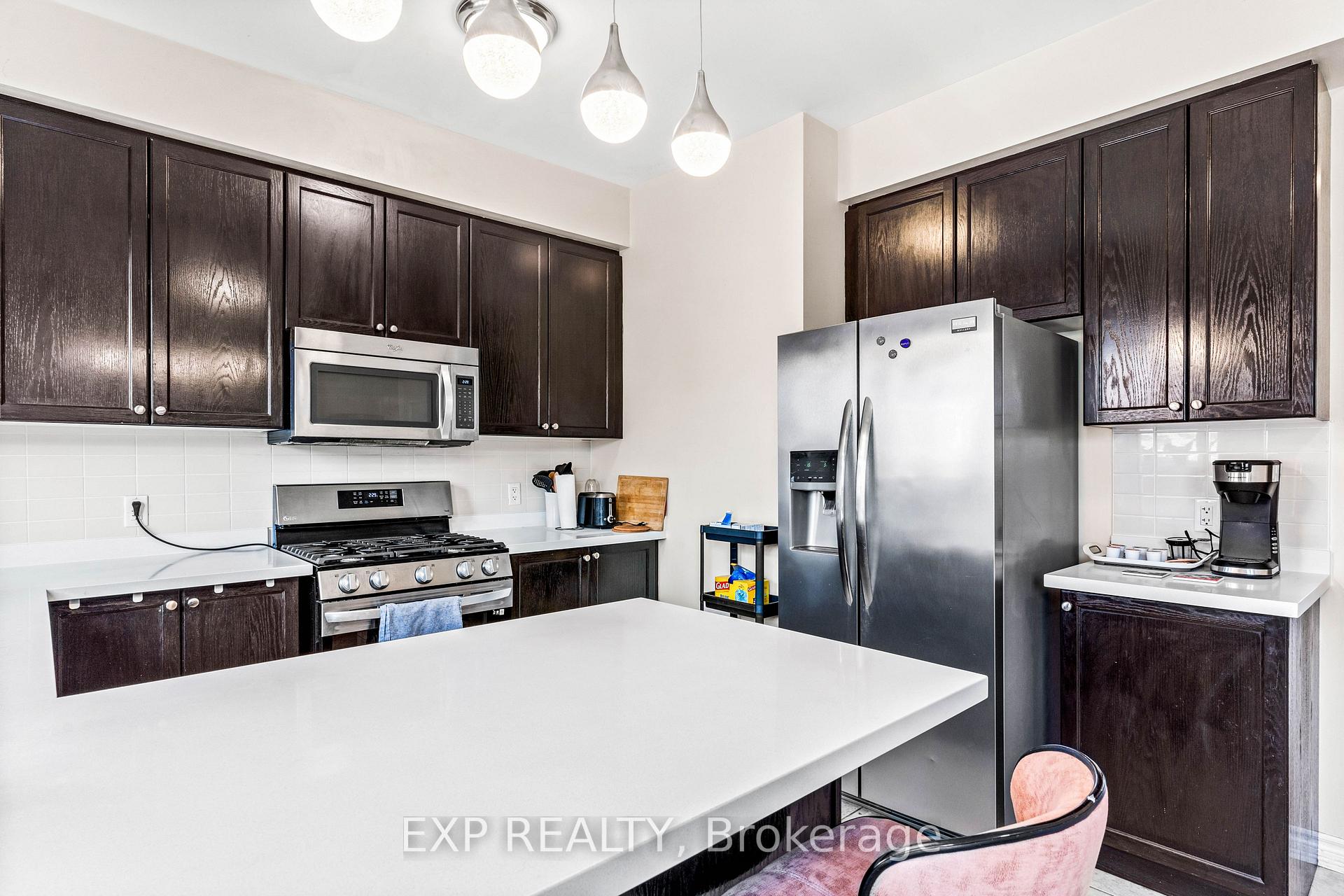 Photo 9 of 4 Magdalene Crescent, Brampton, Heart Lake East — HOMEH