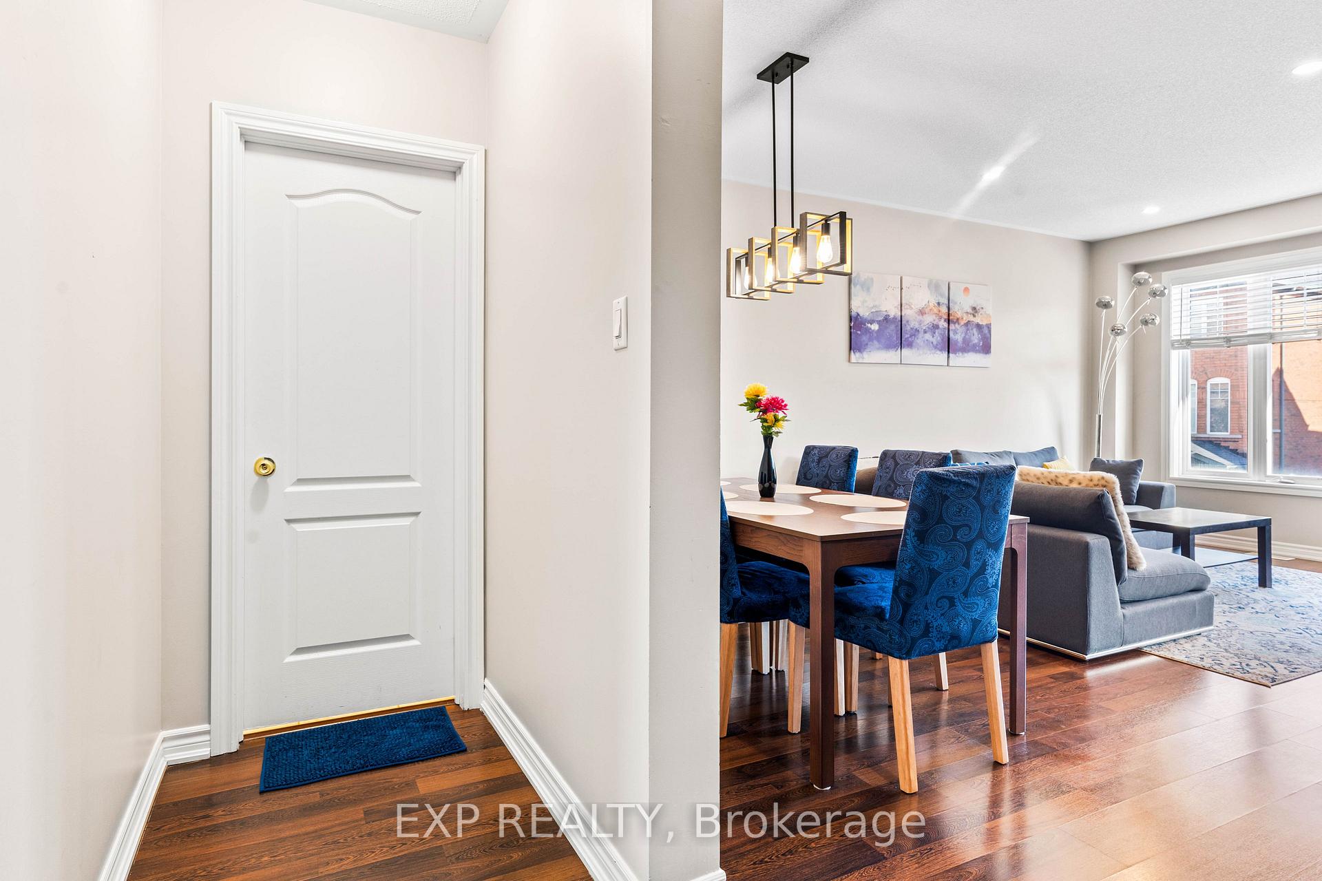 Photo 15 of 4 Magdalene Crescent, Brampton, Heart Lake East — HOMEH