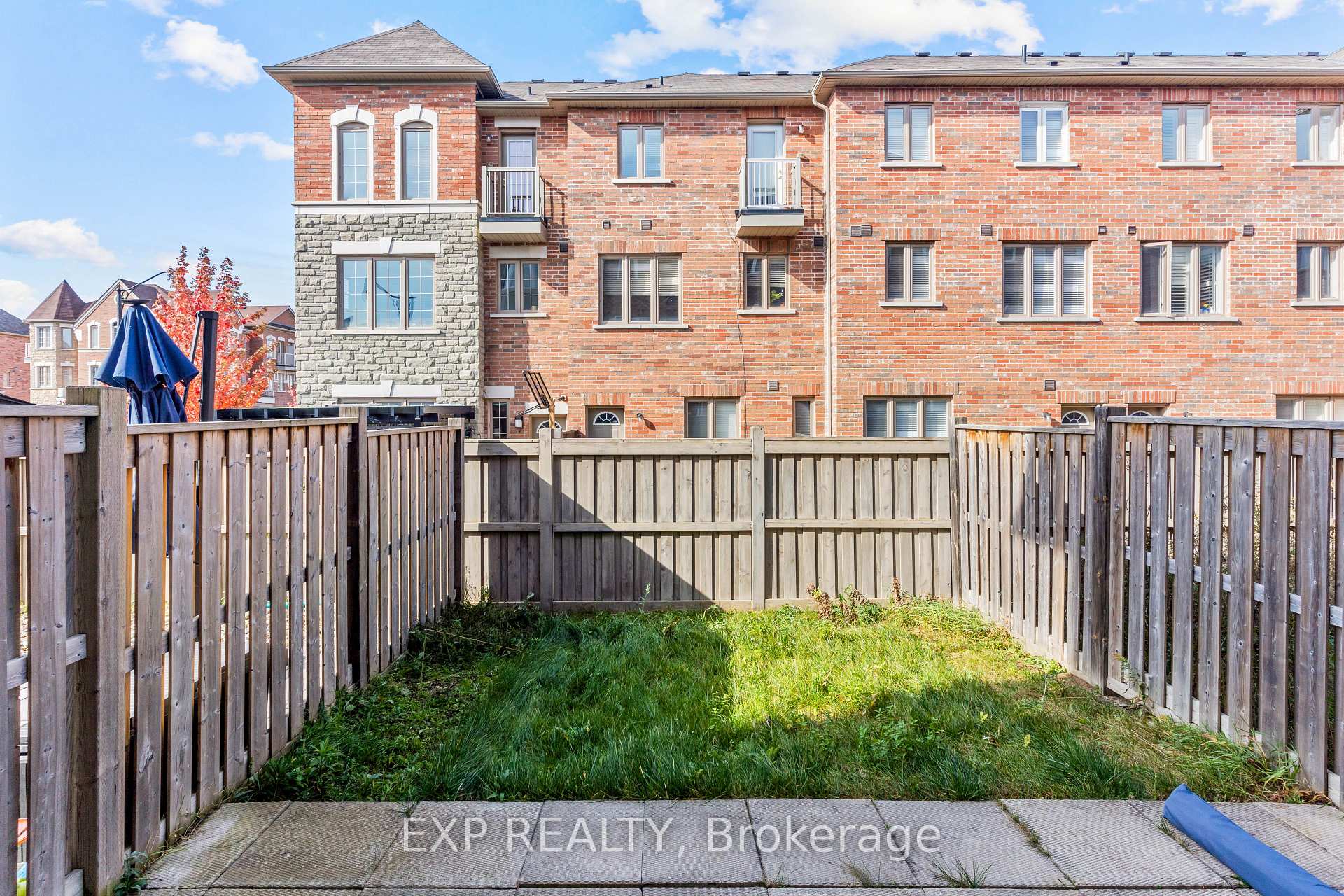 Photo 30 of 4 Magdalene Crescent, Brampton, Heart Lake East — HOMEH