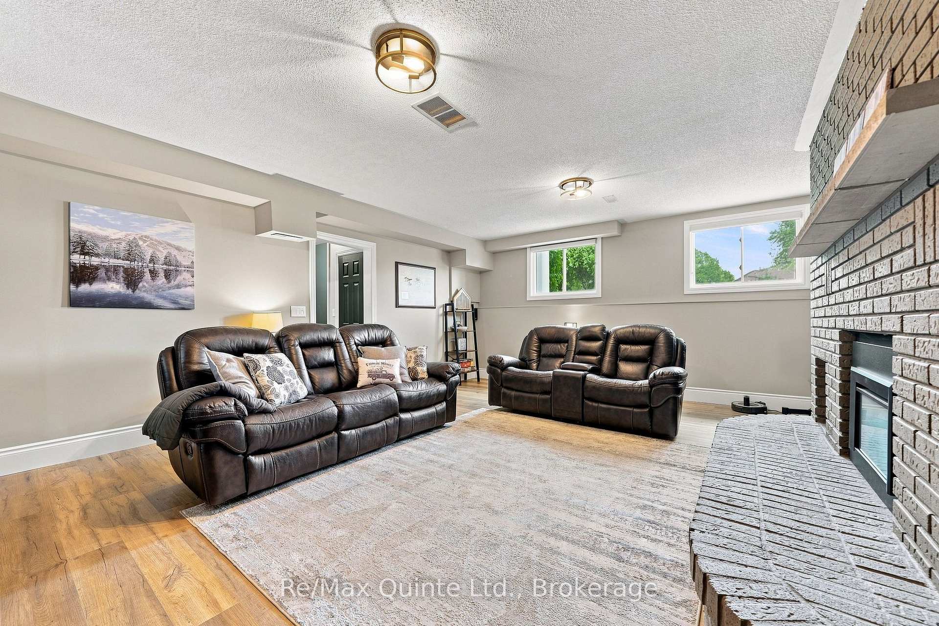 Photo 35 of 147 Jeffrey Drive, Quinte West, Sidney Ward — HOMEH