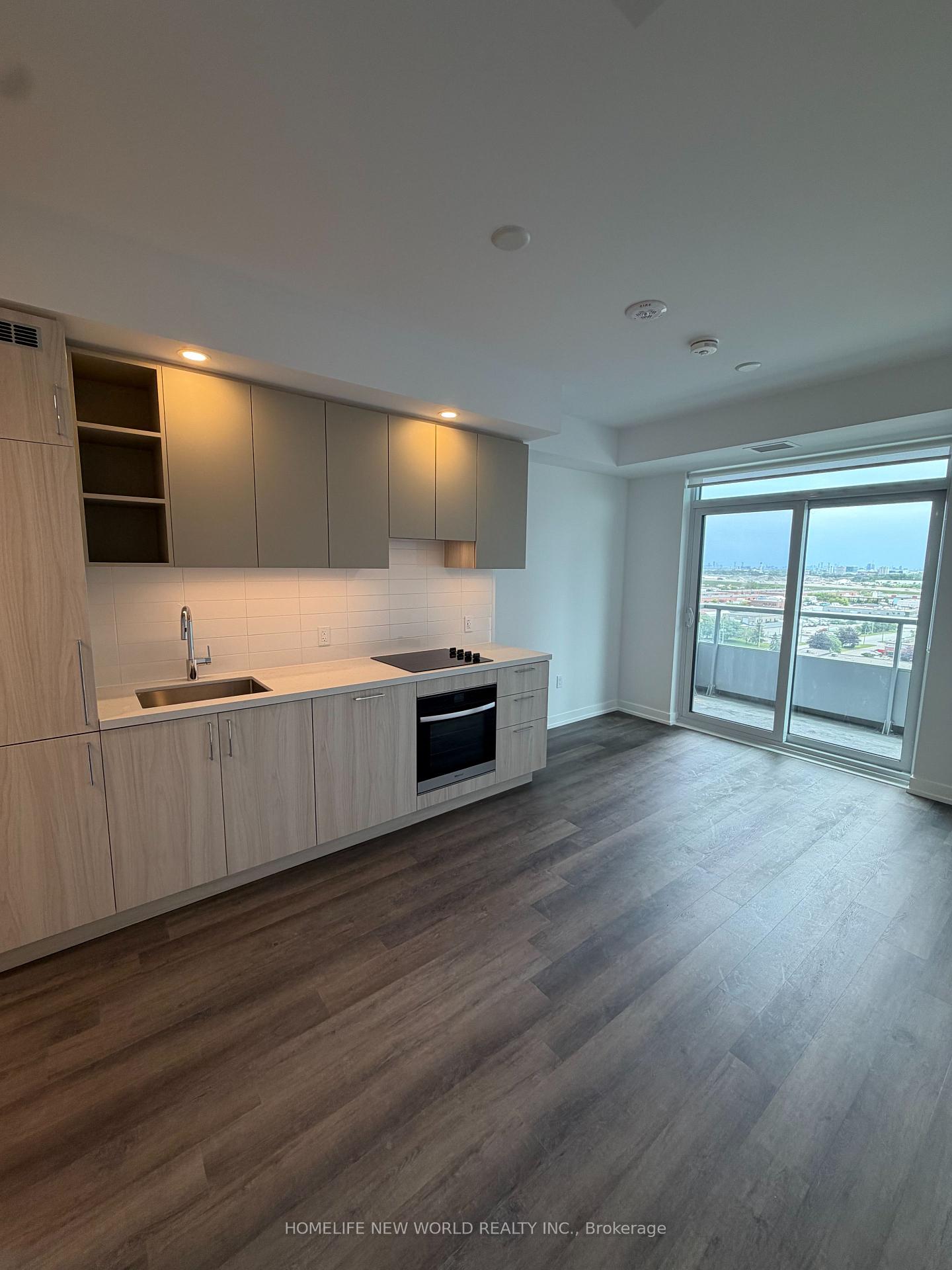 Photo 5 of Unit 1006A, 5 Meadowdale Road, Vaughan, Vaughan Corporate Centre — HOMEH