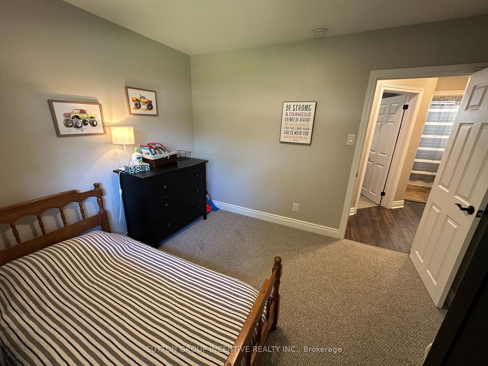 Photo 23 of 23 Northpark Road, Barrie, Wellington — HOMEH