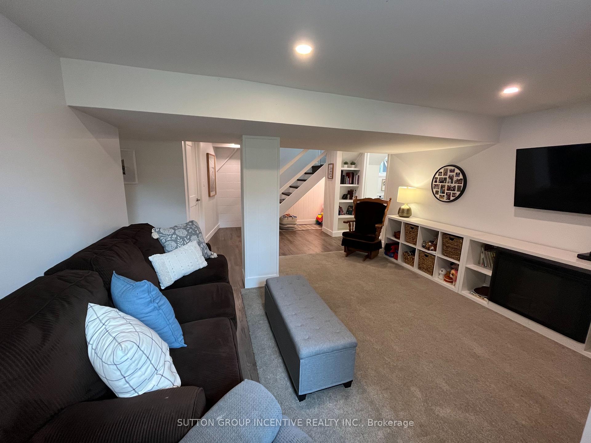 Photo 31 of 23 Northpark Road, Barrie, Wellington — HOMEH