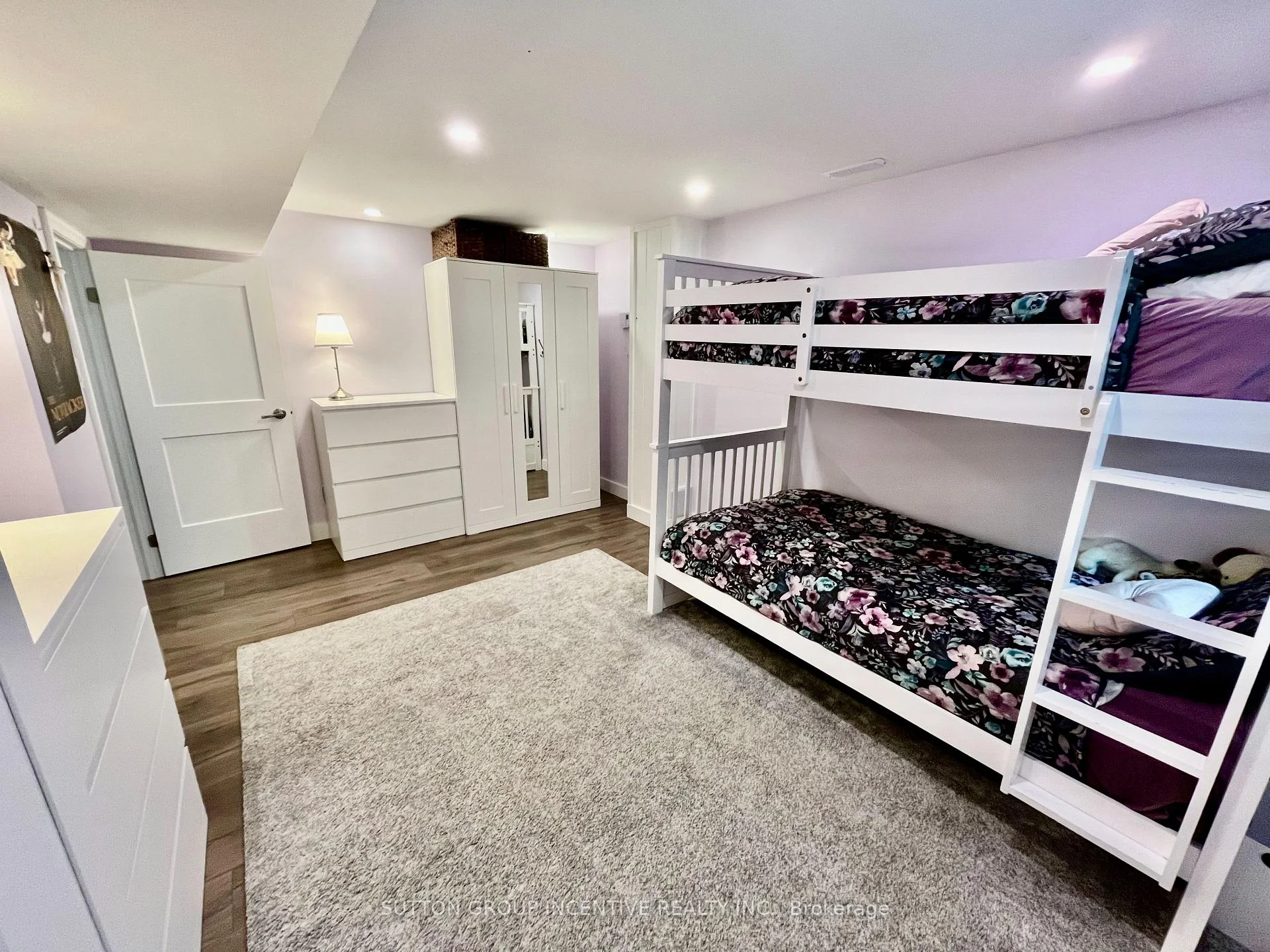 Photo 14 of 23 Northpark Road, Barrie, Wellington — HOMEH