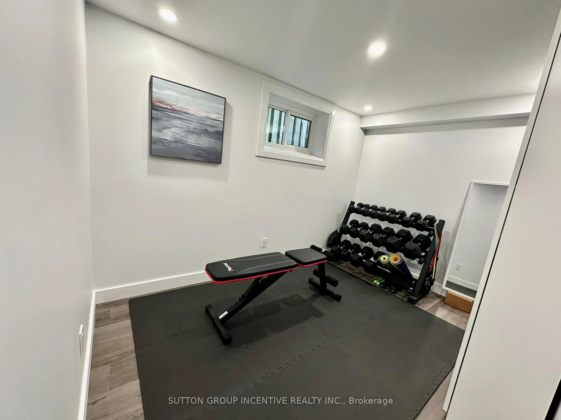 Photo 18 of 23 Northpark Road, Barrie, Wellington — HOMEH